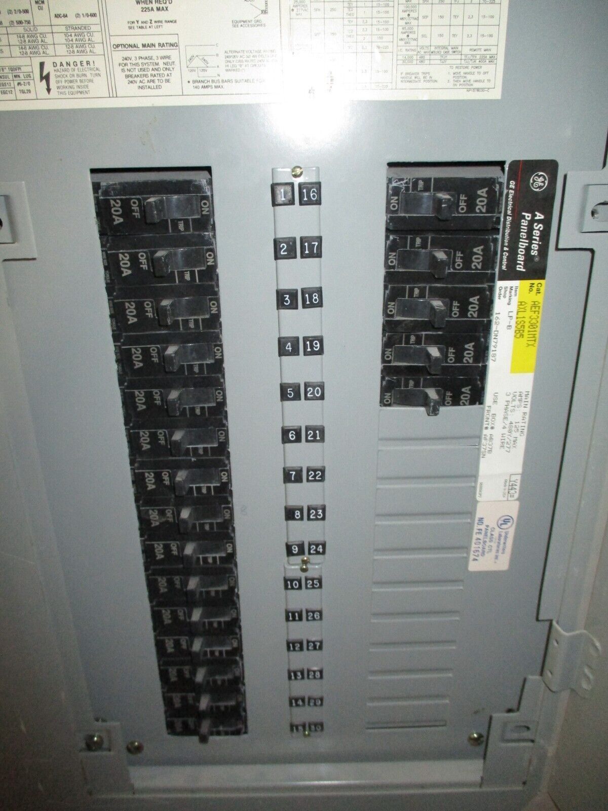 GE Main Lug Breaker Panel AEF3301MTX 125A Max 480/277V 3Ph 4W 30-Slot Used