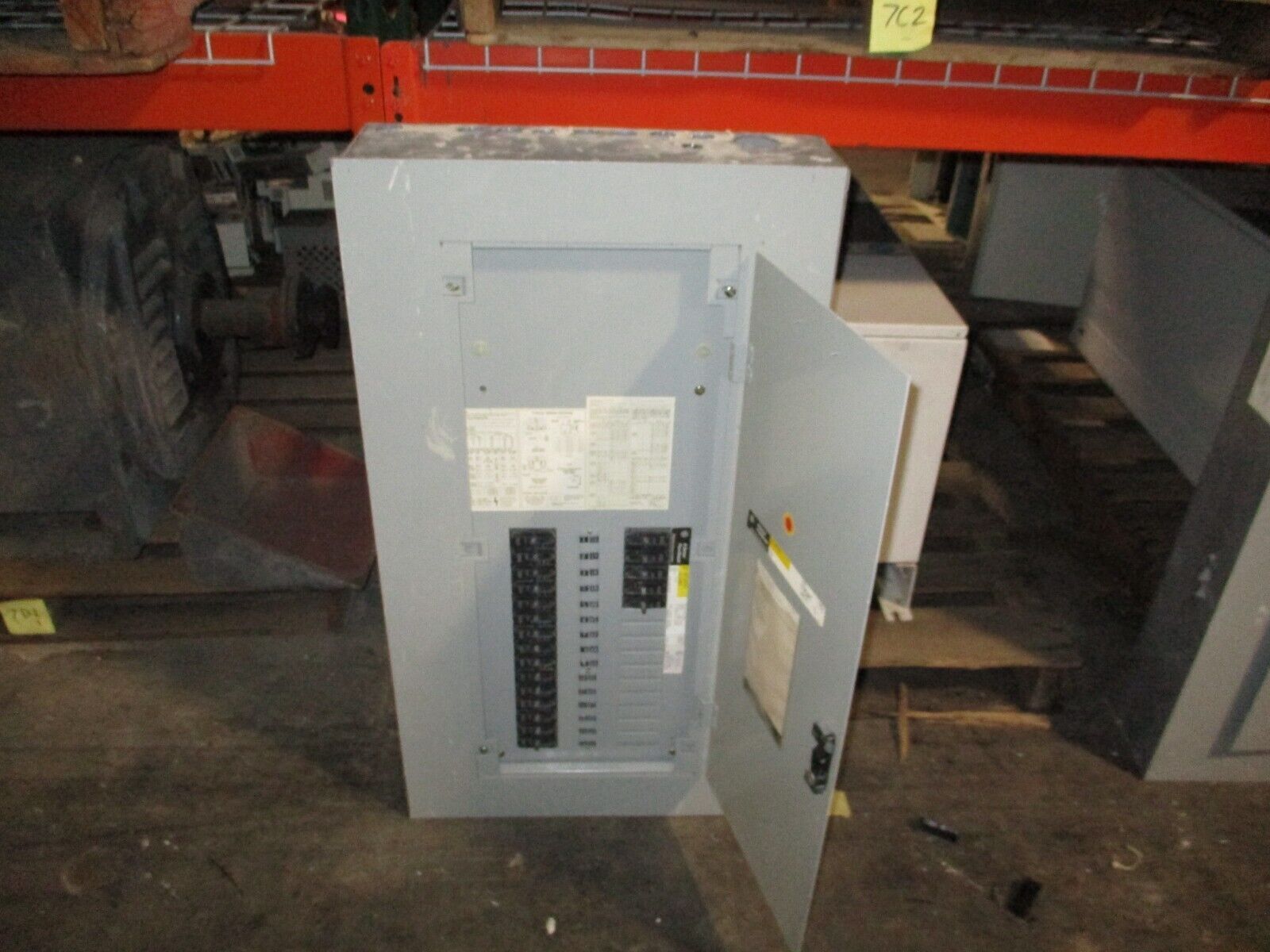 GE Main Lug Breaker Panel AEF3301MTX 125A Max 480/277V 3Ph 4W 30-Slot Used