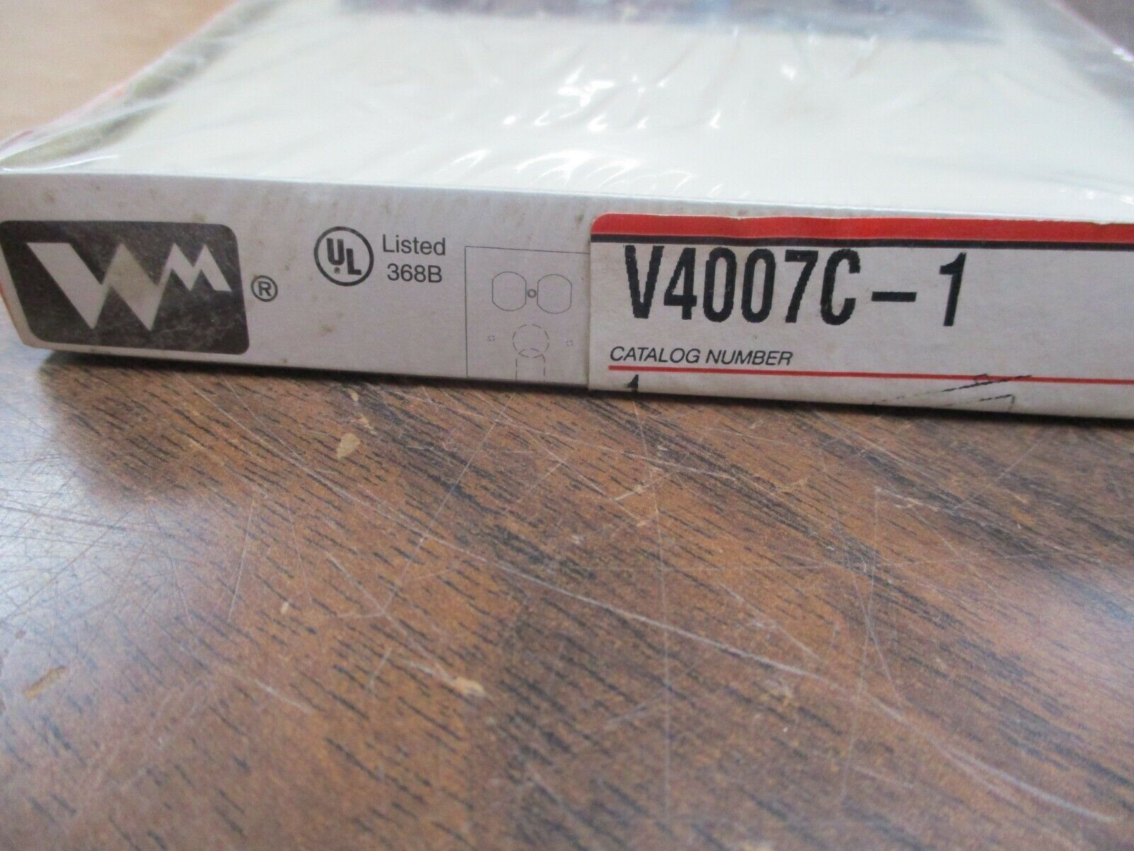 Wiremold Device Plate V4007C-1 1-Gang Ivory *Lot of 8* New Surplus