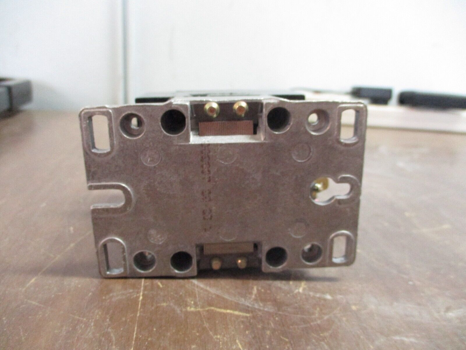 GE Contactor CR353AB2AA1 120V Coil 25A 600V Used