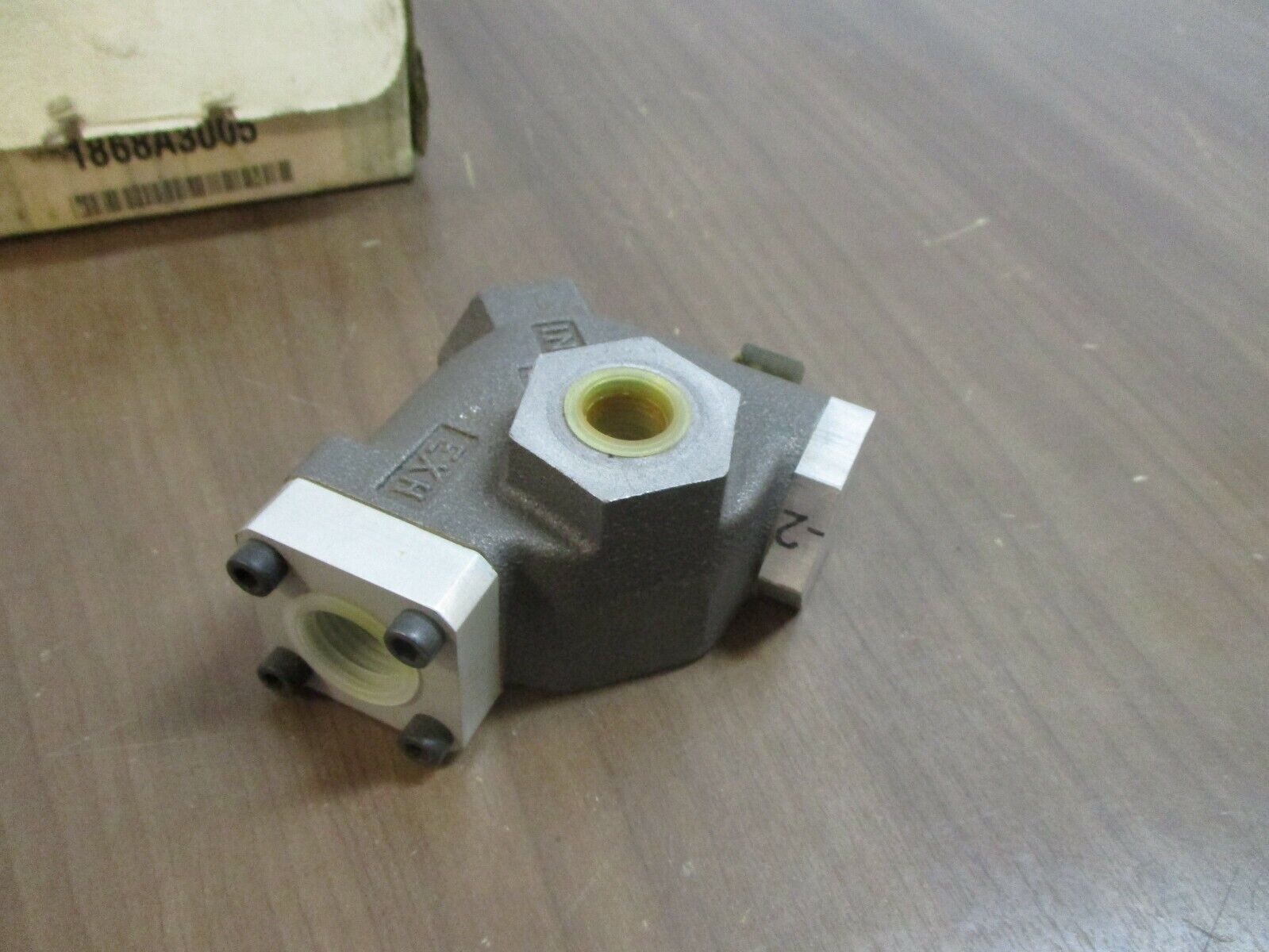 Ross Quick Exhaust Valve 1868A3005 3/8" New Surplus