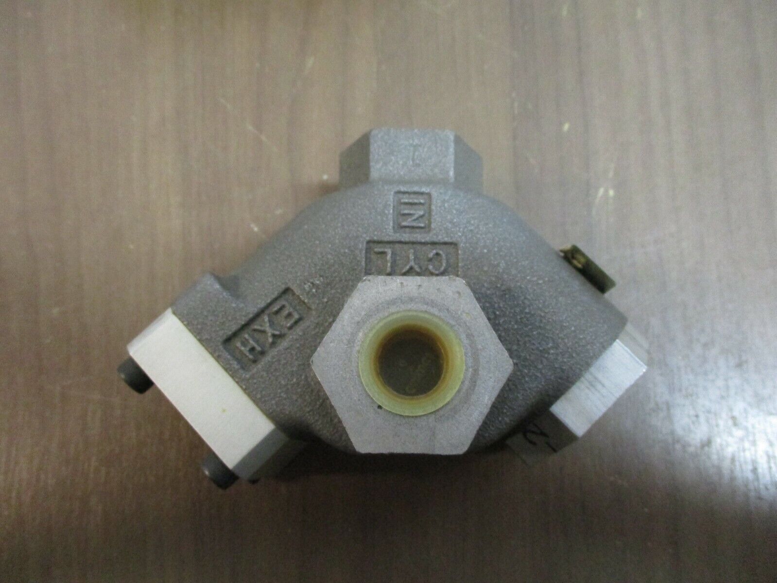 Ross Quick Exhaust Valve 1868A3005 3/8" New Surplus