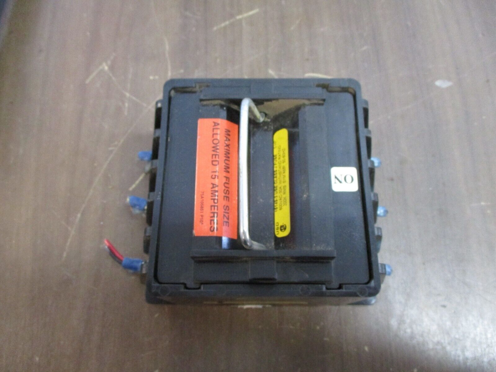 USD Pullout Switch 15149-3 Class J Fuse 600V 30A w/ (3) 1A Fuses Used