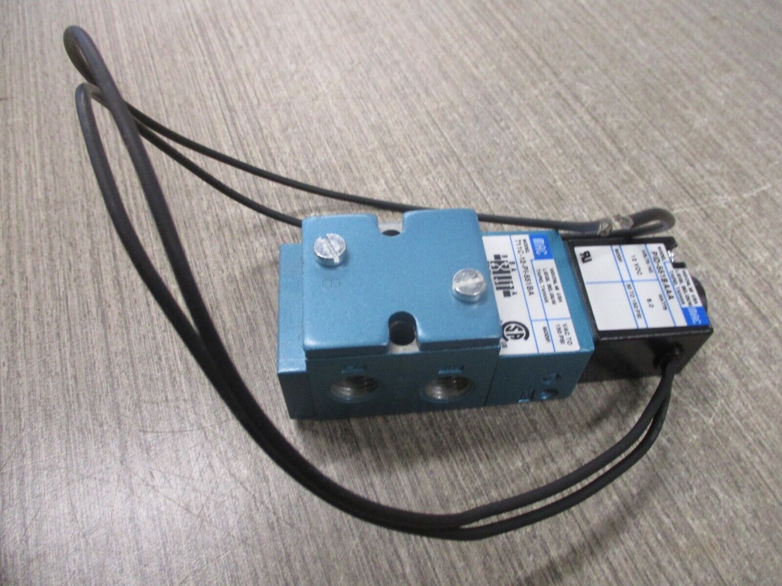 MAC Solenoid Valve 711C-12-PI-551BA New Surplus