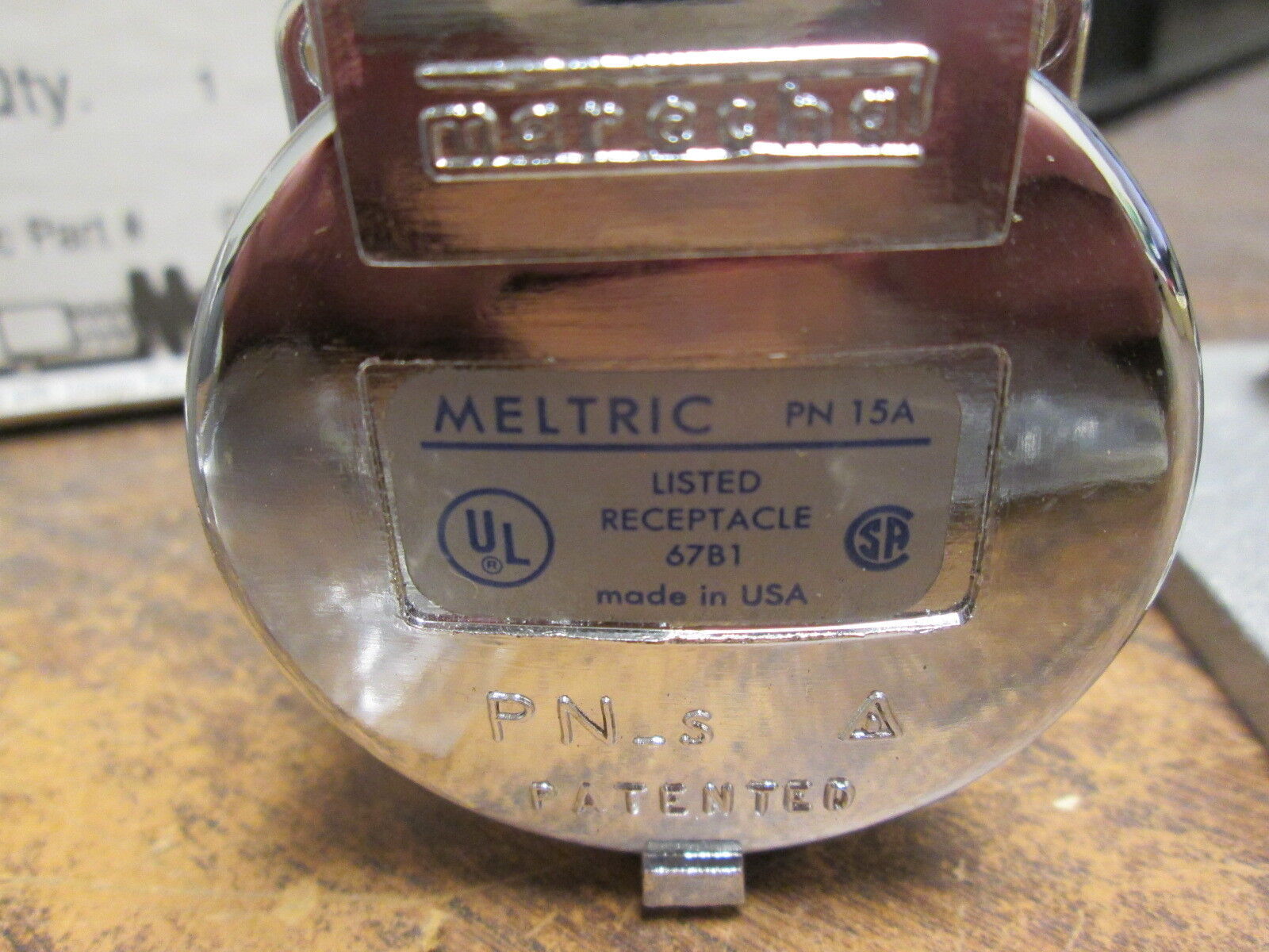 Meltric Receptacle w/ Base 09-20113-S 15A 600V New Surplus