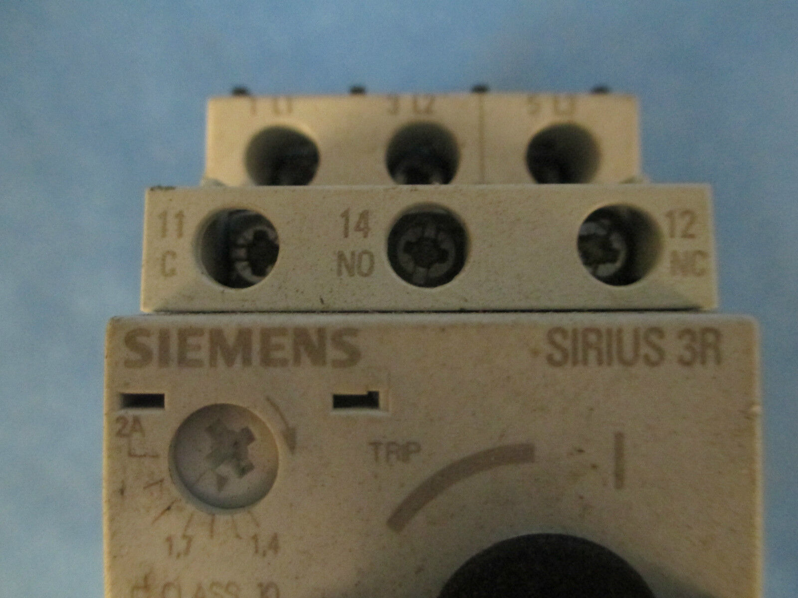 Siemens Sirius 3R Overlod 3RV1021-1BA10, 1.4-2A .5HP With 3RV1901-1D