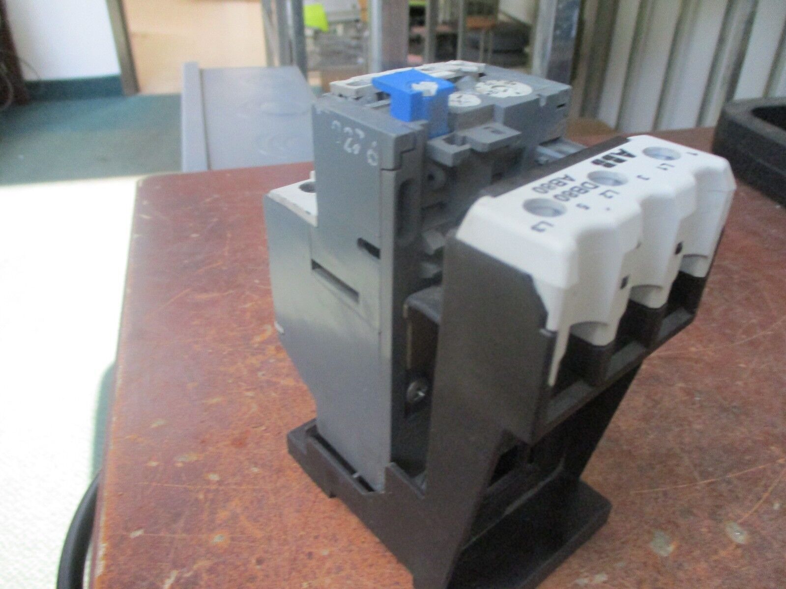 ABB Solid State Overload TA75 DU Trip: 30-60A w/ DIN Rail Adapter Used