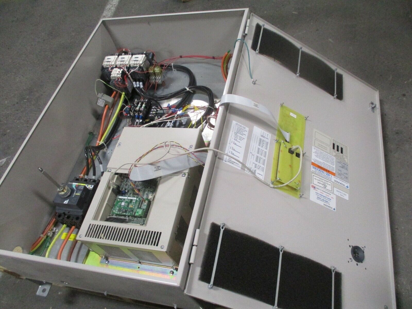 Yaskawa E7 AC Drive w/ Bypass E7BVB052YN3 50HP 3Ph Used