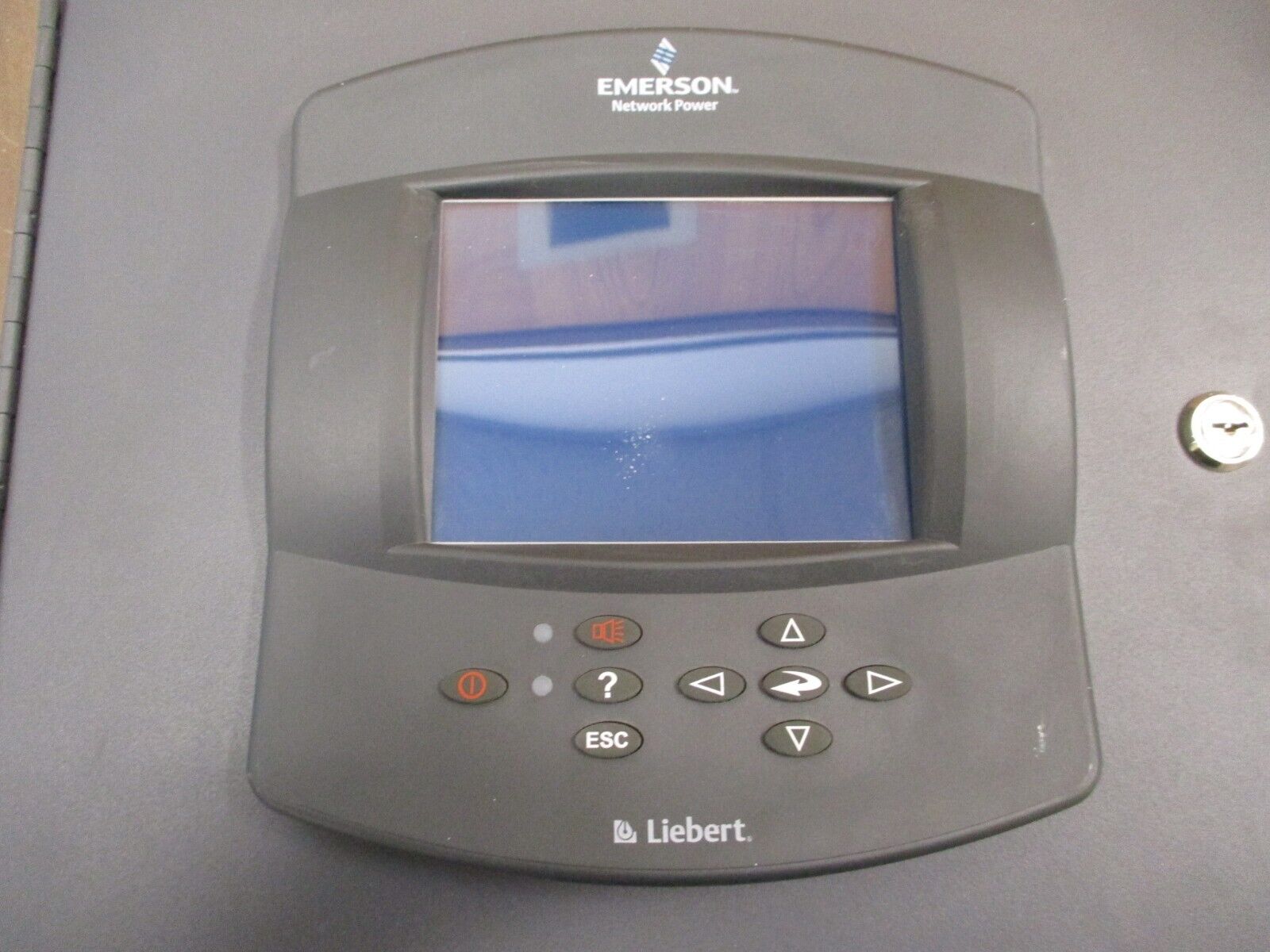 Emerson Liebert Network Switch VNSA8-ICOM Rev. 6 8-Port w/ icom *Locked* Used