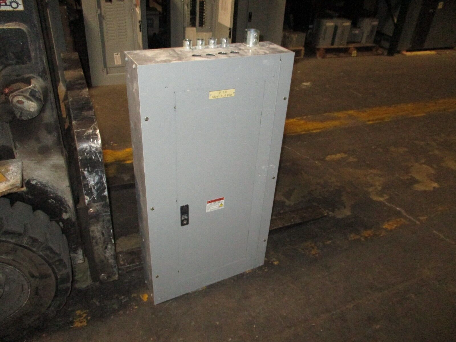 GE Main Lug Breaker Panel AEF3301MTX 125A Max 480/277V 3Ph 4W 30-Slot Used