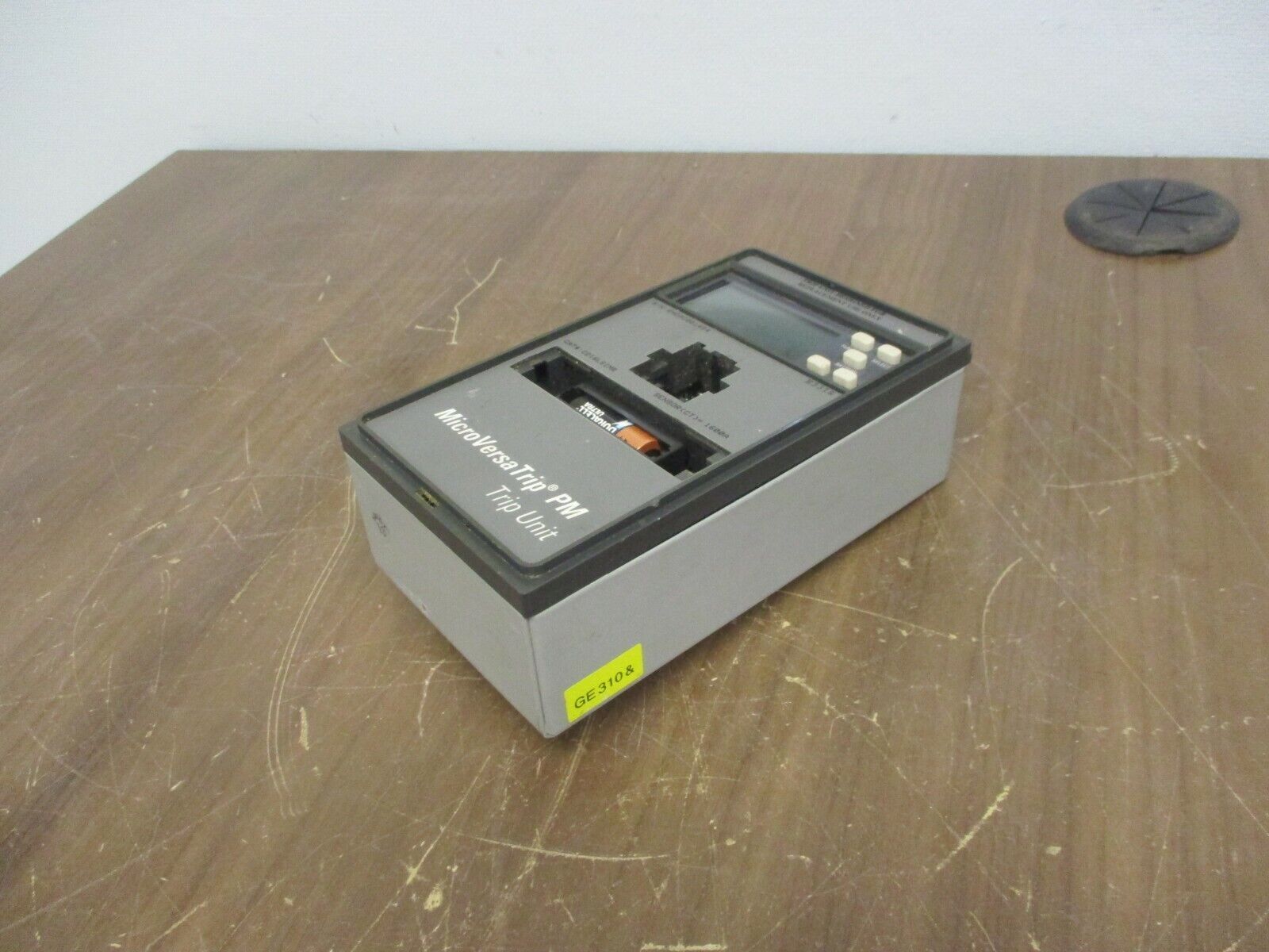 GE MicroVersaTrip PM Trip Unit C216LSIMR Sensor:1600A Used Missing Battery Cover