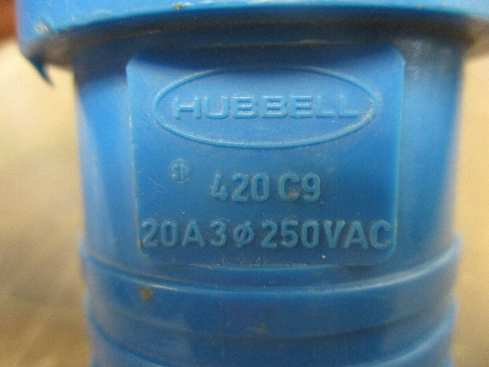 Hubbell Connector 420C9 20A 250V 3Ph Used
