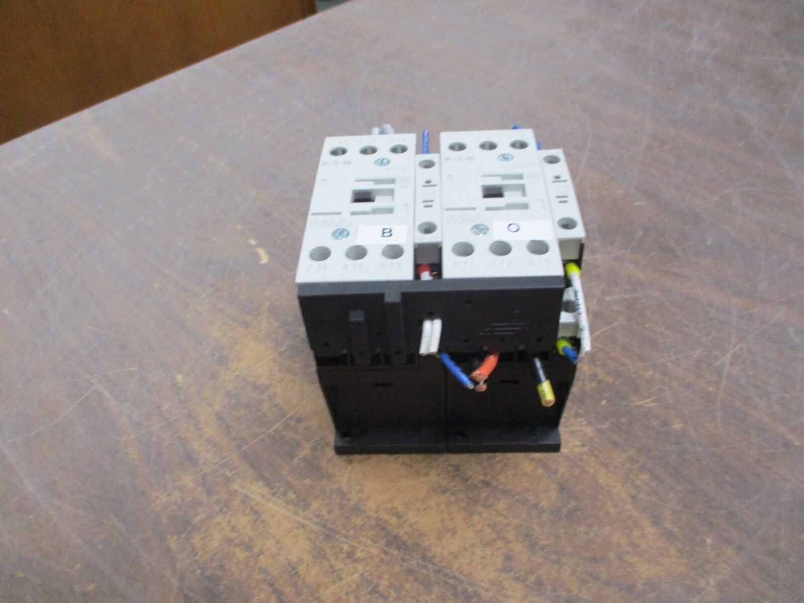 Eaton 2 Speed Contactor DIL M32-01 XTCE032C01 / DIL M17-01 XTCE018C01 600V Used