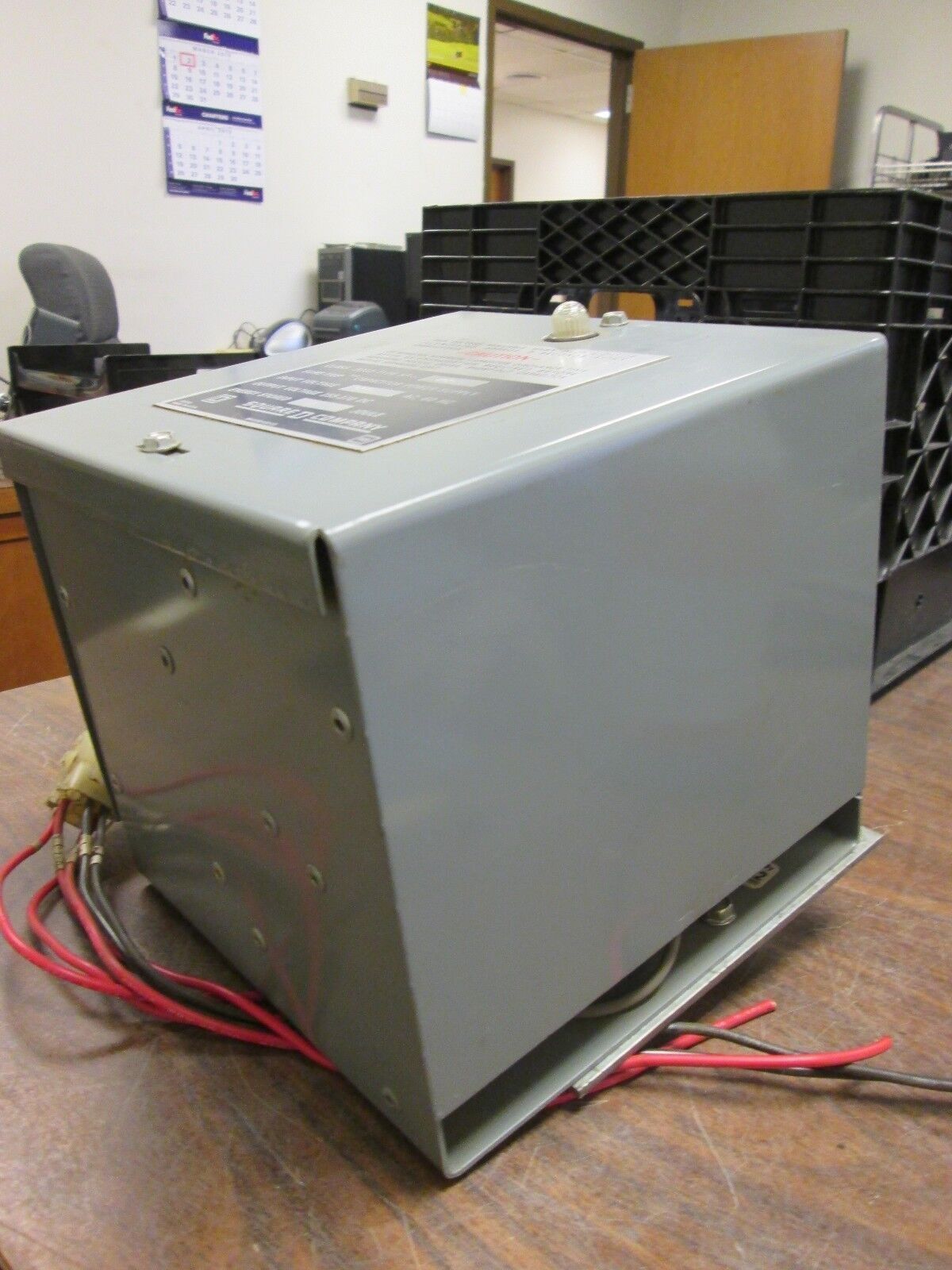 Square D Sure-Trip Power Supply 9810 ST-460 IN: 600VAC 60Hz OUT: 155-170VDC Used