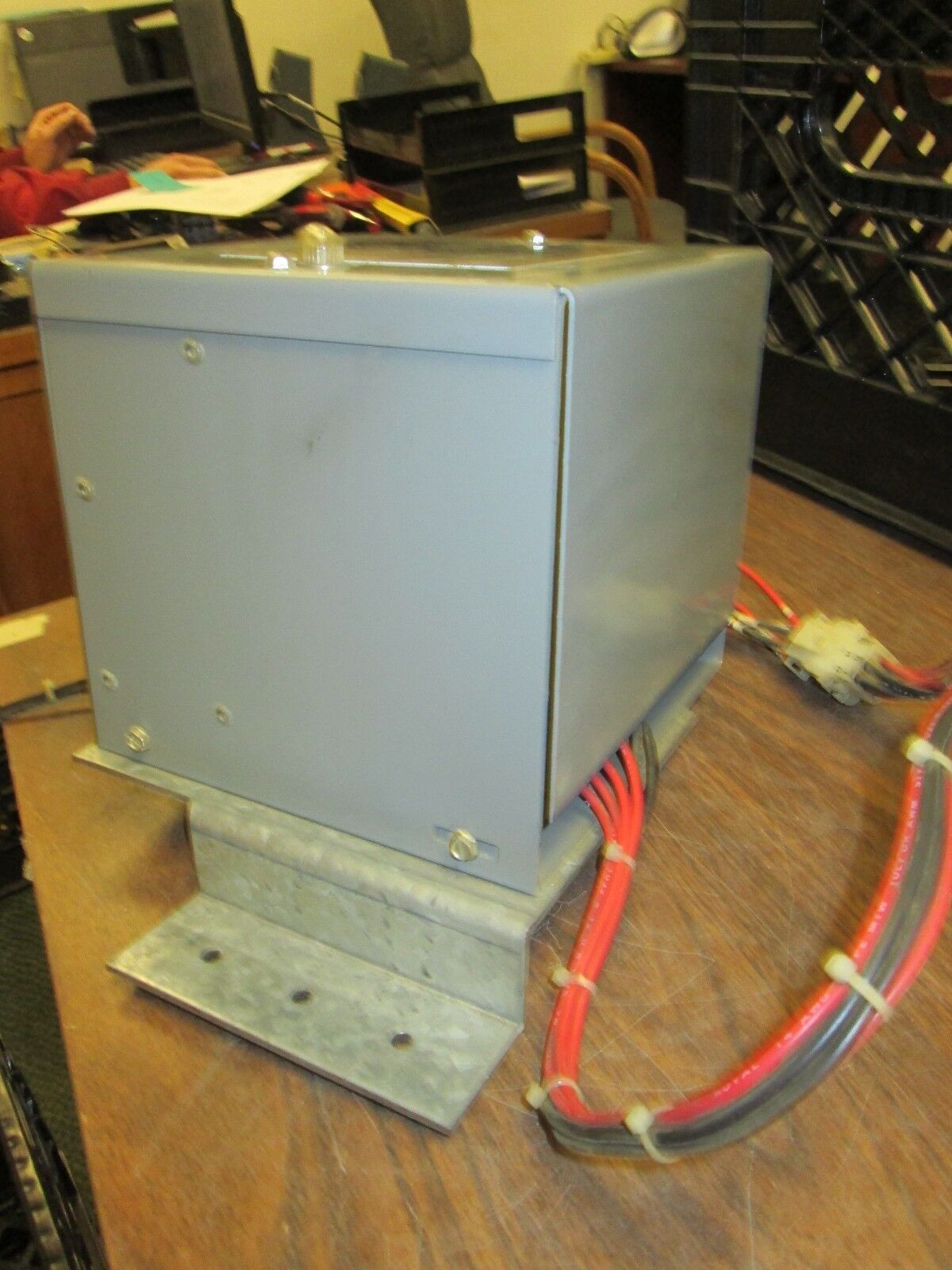 Square D Sure-Trip Power Supply 9810 ST-460 IN: 600VAC 60Hz OUT: 155-170VDC Used