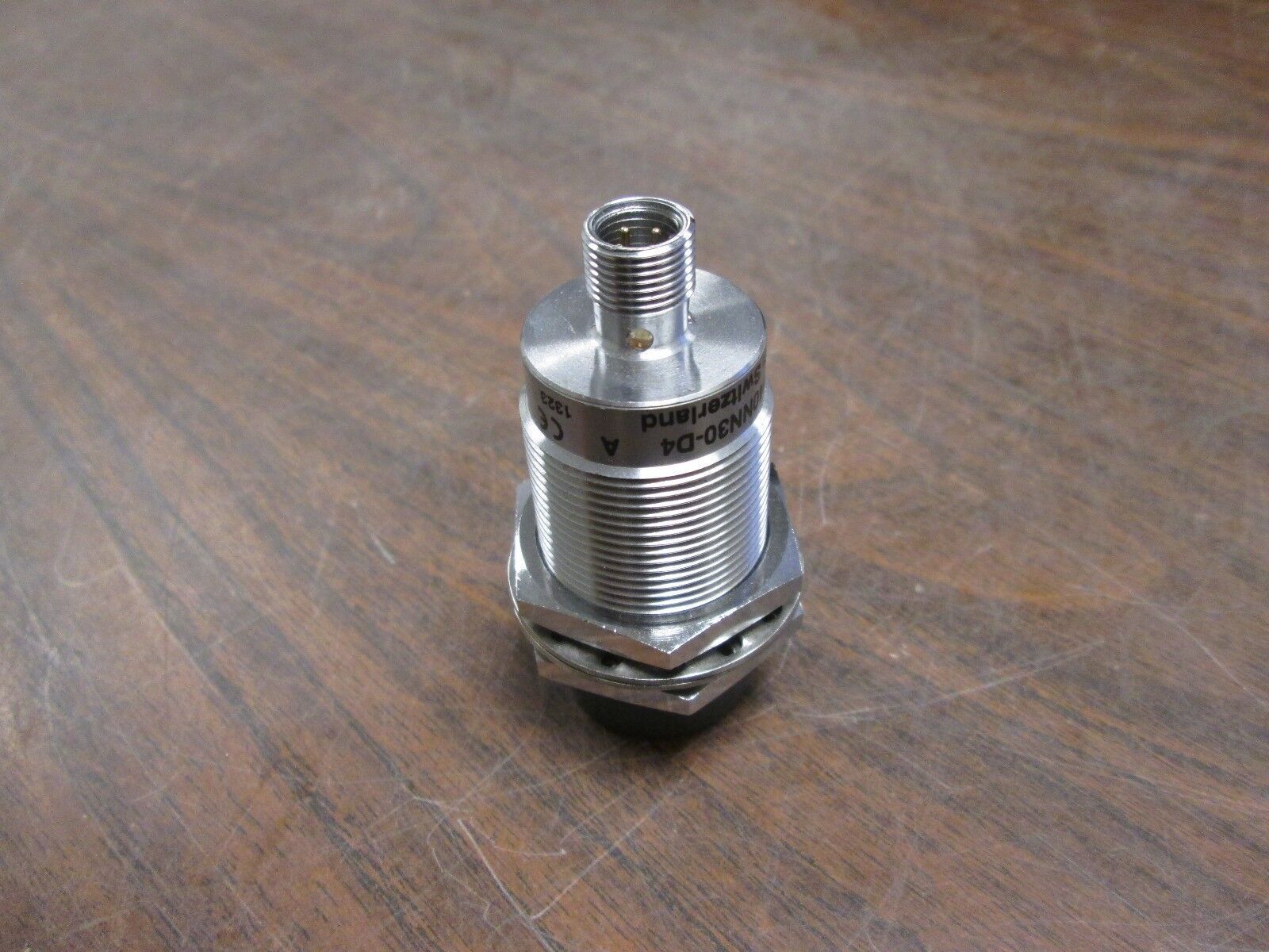 Allen-Bradley Proximity Sensor 872C-N40NN30-D4 *No Box* New Surplus