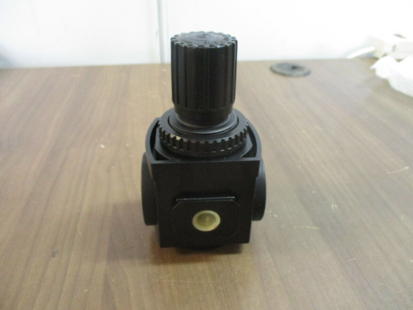 Ingersoll Rand Aro Regulator R37331-100 5-125 PSIG *No Box* New Surplus