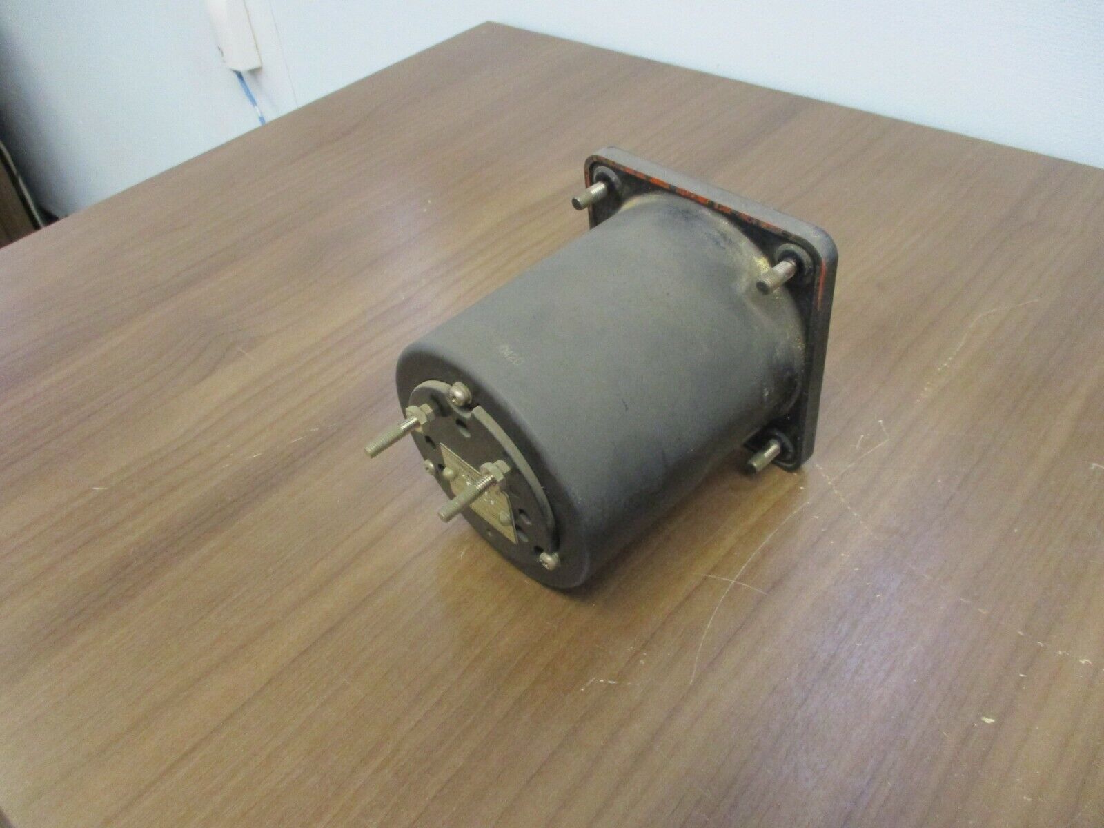 Electromagnetic Industries AC Ammeter EA1AF Range: 0-600A 40-70Hz 5A Used