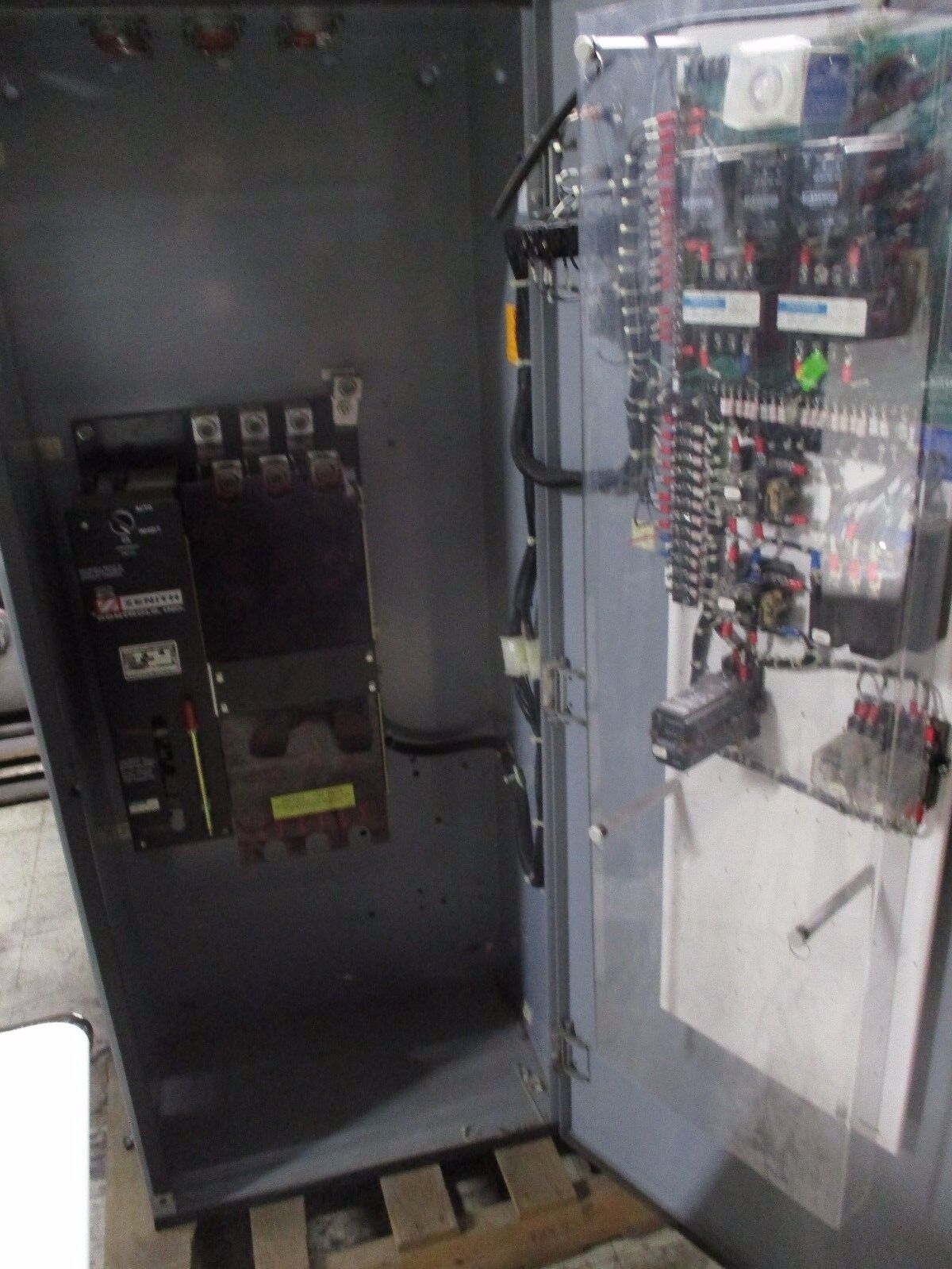 Zenith Automatic Transfer Switch ZTSHU40EC-5AALLST.6B 400A 480V 60Hz 3Ph Used