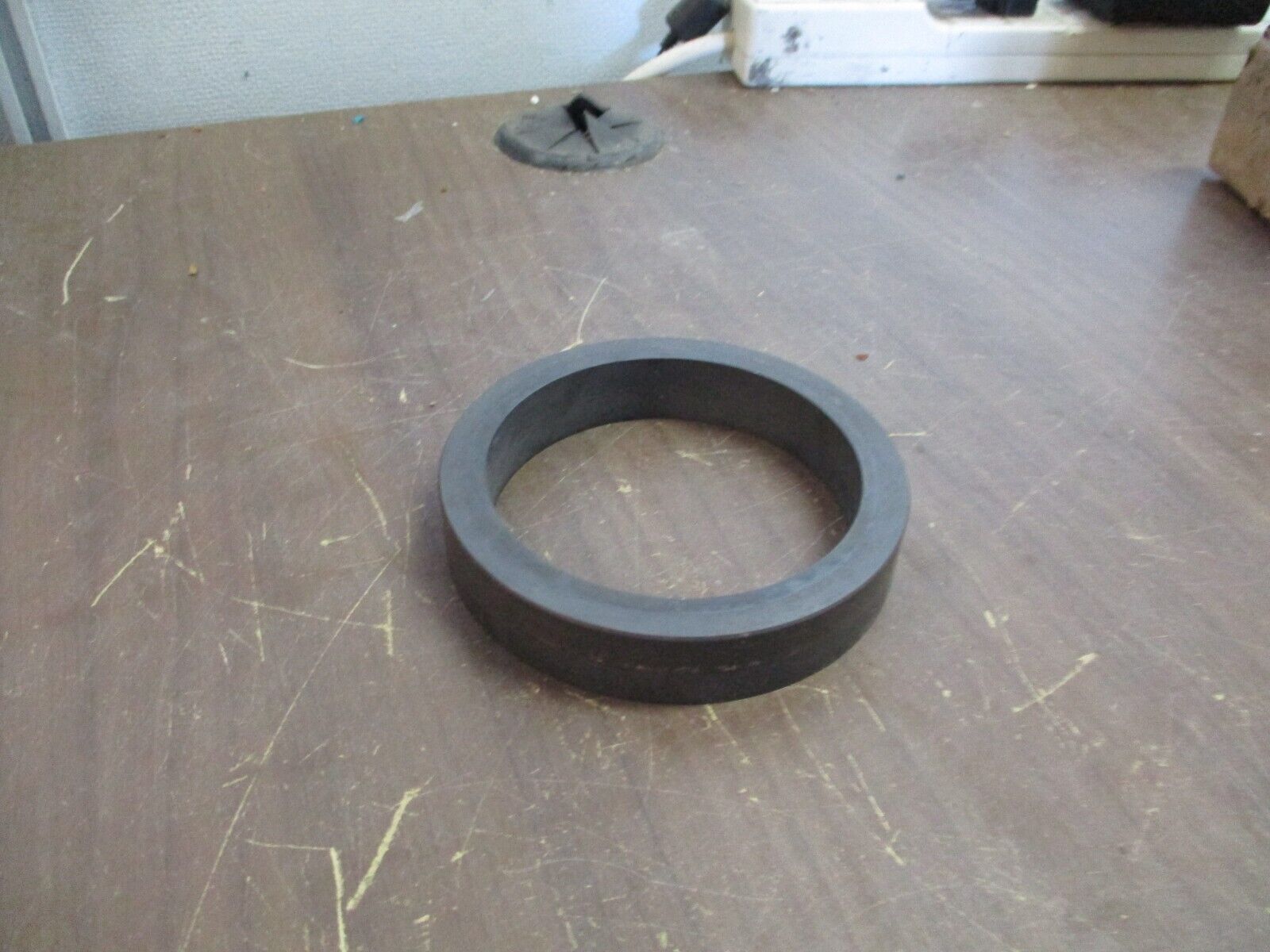 Petrochem J/C Seat J/C-1B Block Type Size: 3 1/2" New Surplus