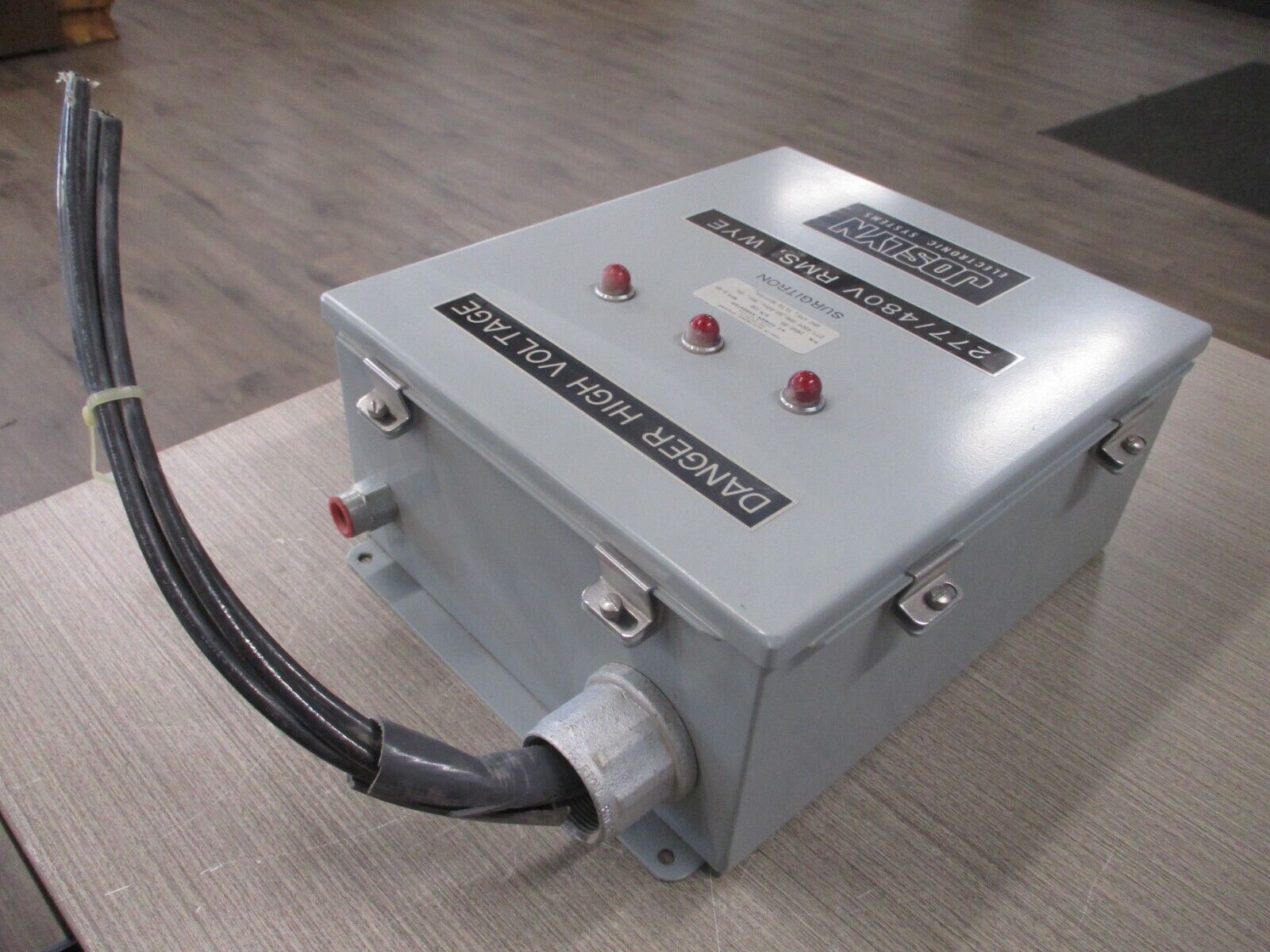 Joslyn Surgitron Surge Arrester 1456-85 277/480V 50-60HZ 3Ph 5W Used