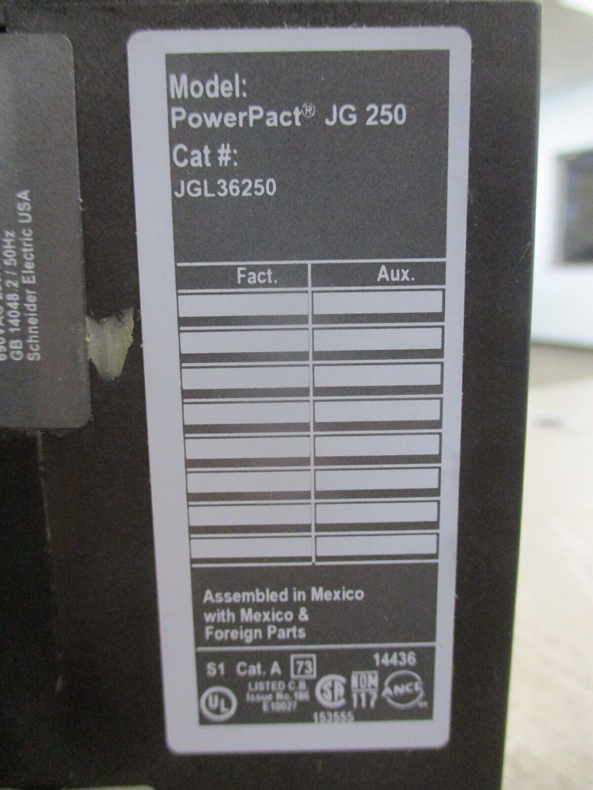 Square D PowerPact JG250 Circuit Breaker JGL36250 250A 600V 3P Used