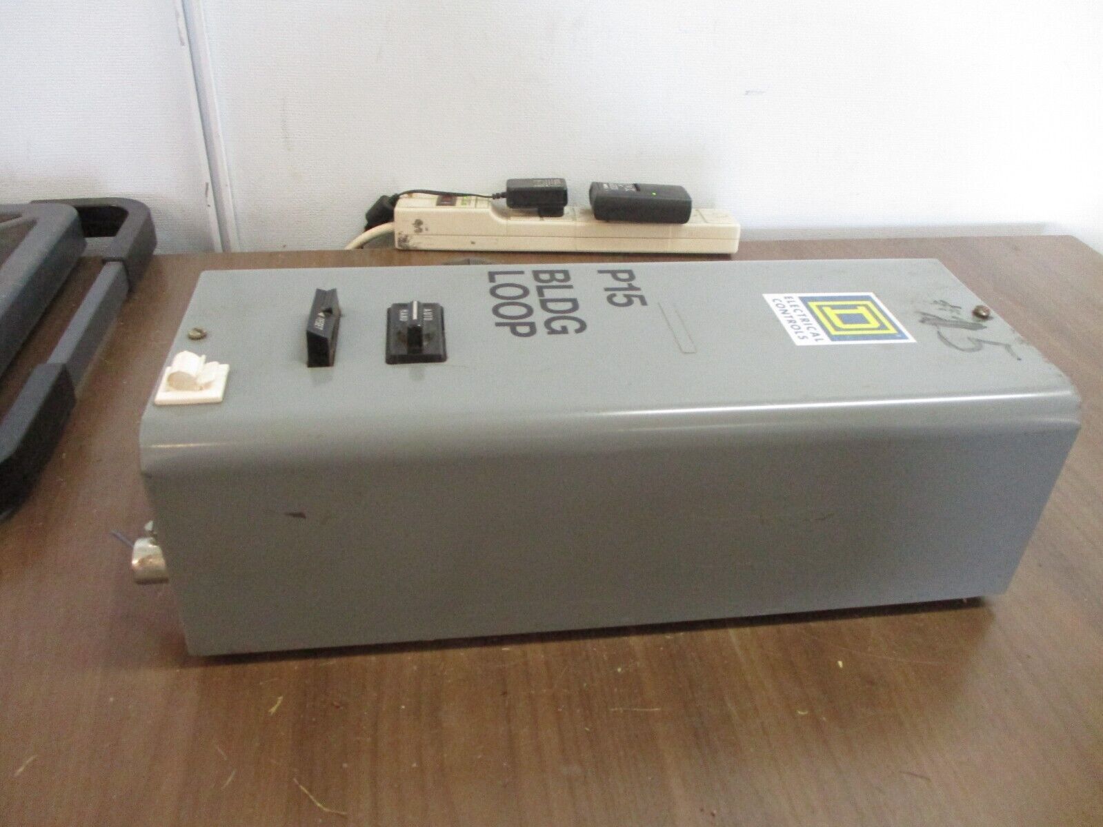 Square D Enclosed Size 0 Starter 8536 SBG 2 120V Coil 600V Used