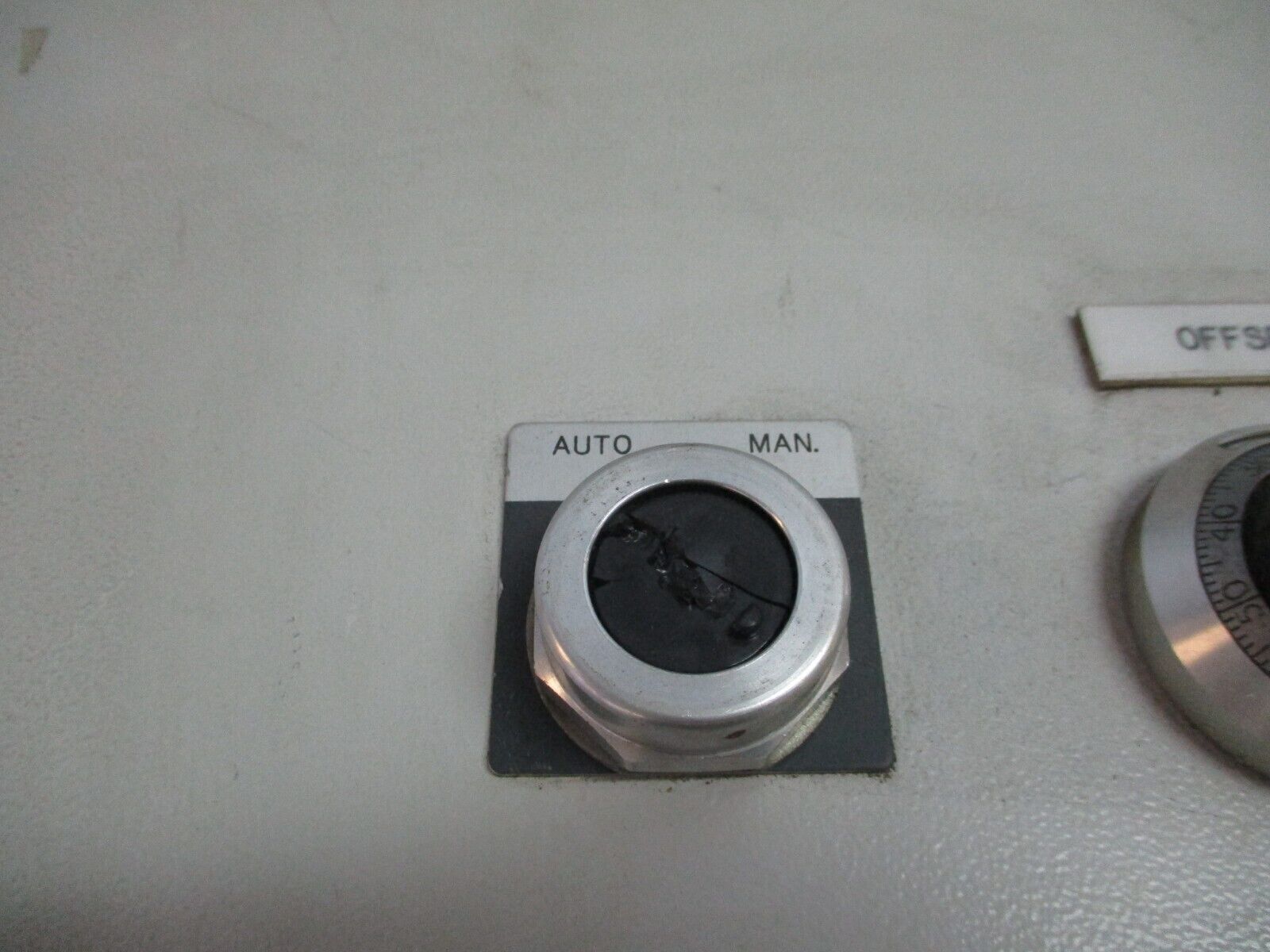 AccuWeb Micro 4000 Web Guide Control System AD-6902 230V 50/60Hz 1Ph Used