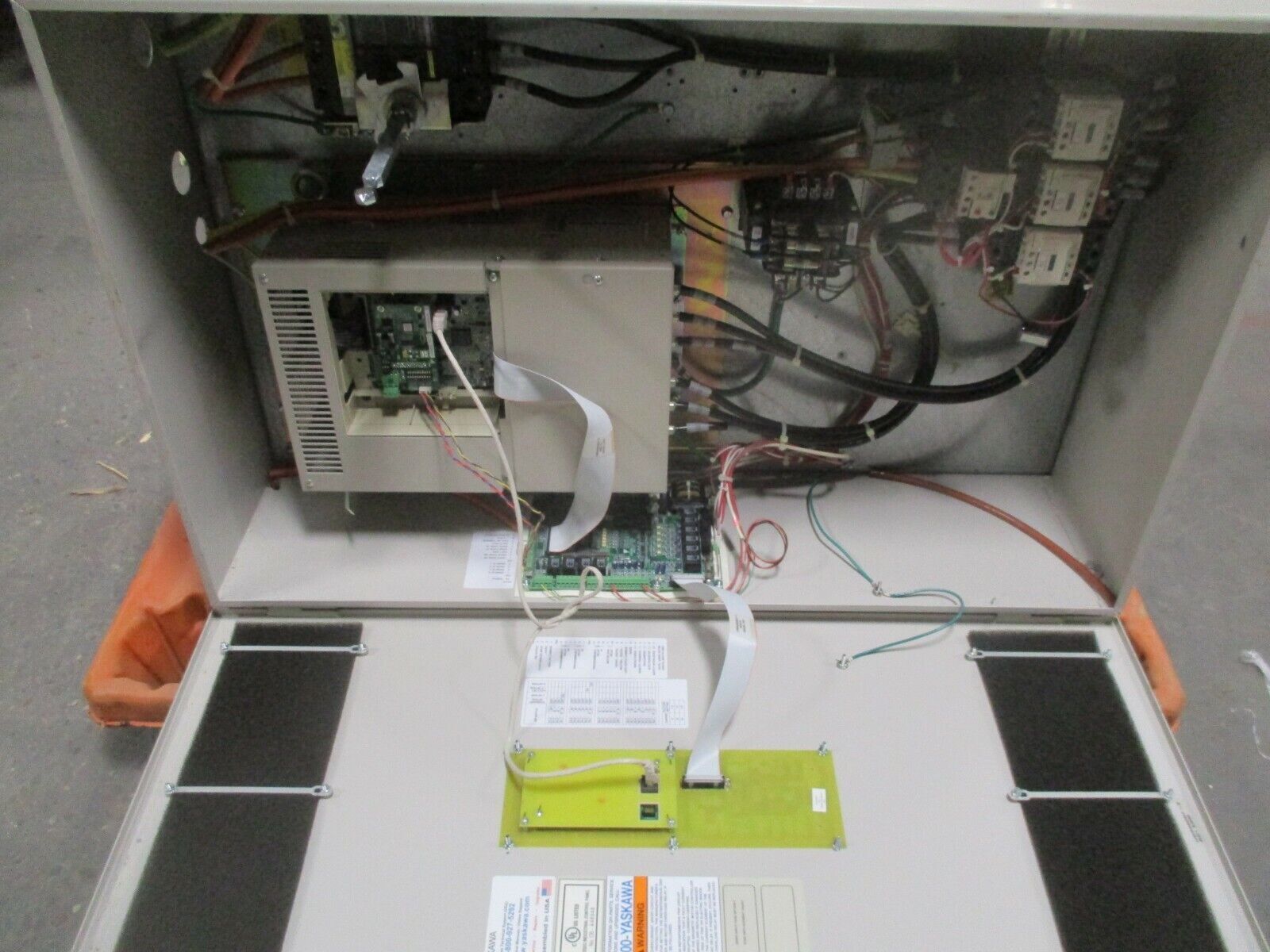 Yaskawa E7 AC Drive w/ Bypass E7BVB052Y3 50HP 3Ph Used