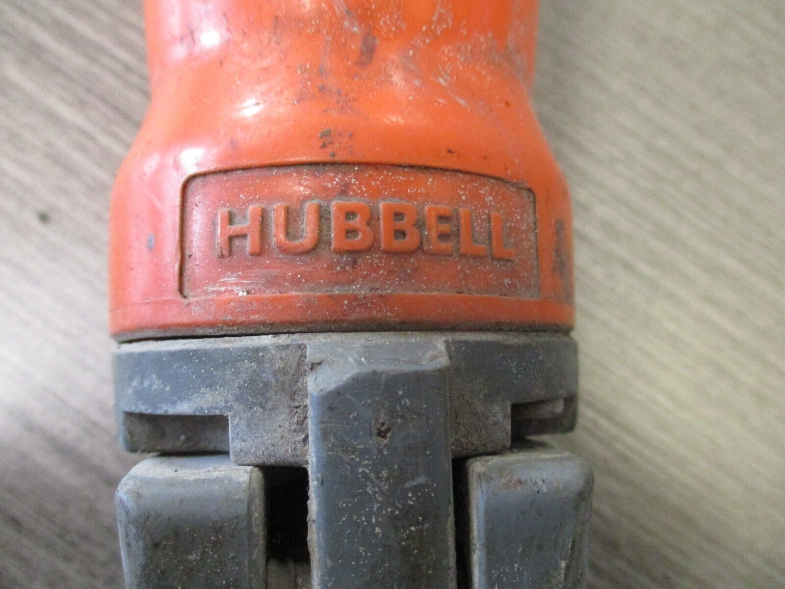 Hubbell Plug 460P12W Used