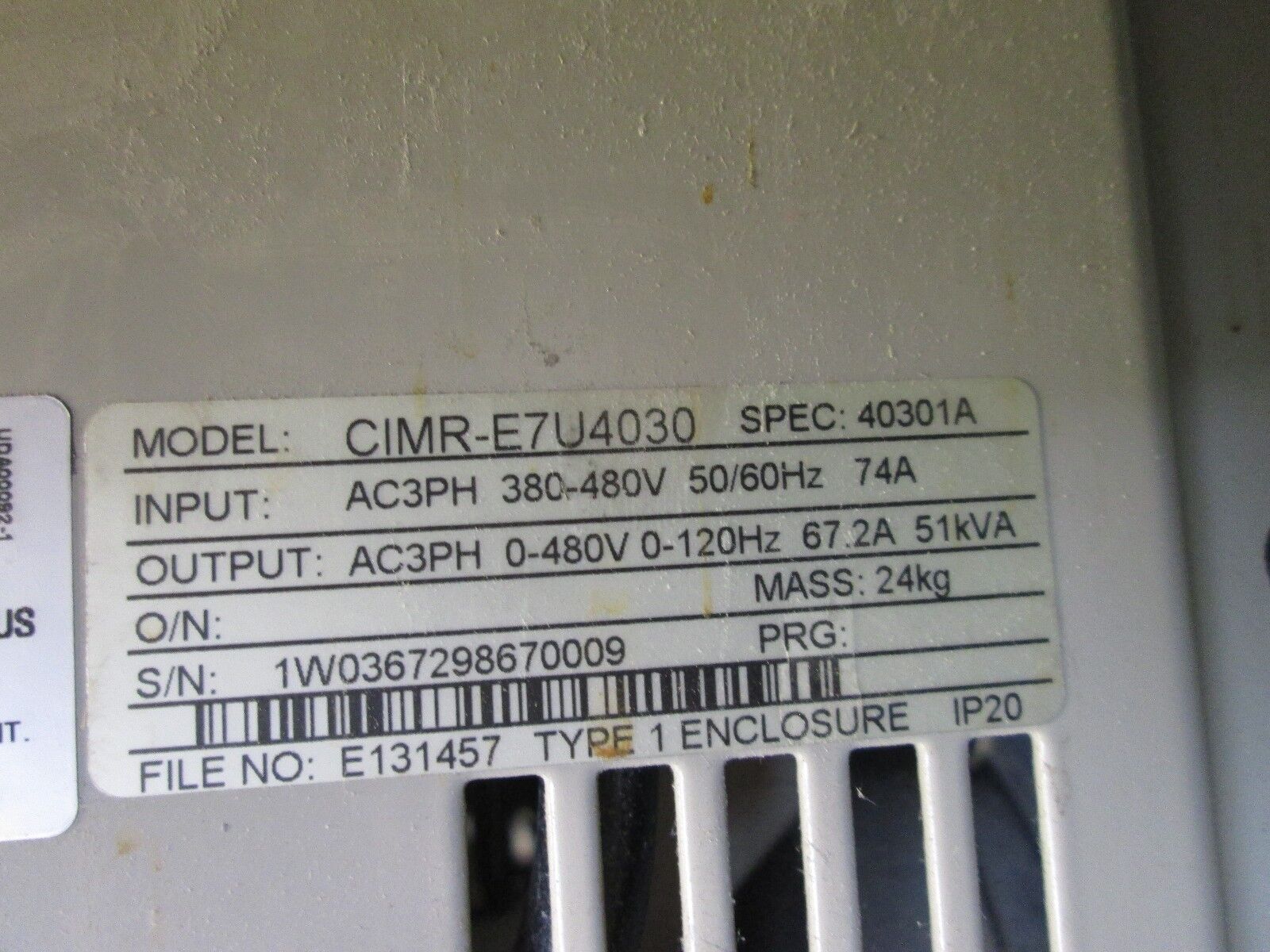 Yaskawa E7 AC Drive CIMR-E7U4030 50HP 3Ph In: 380-480V Out: 0-480V 67.2A Used