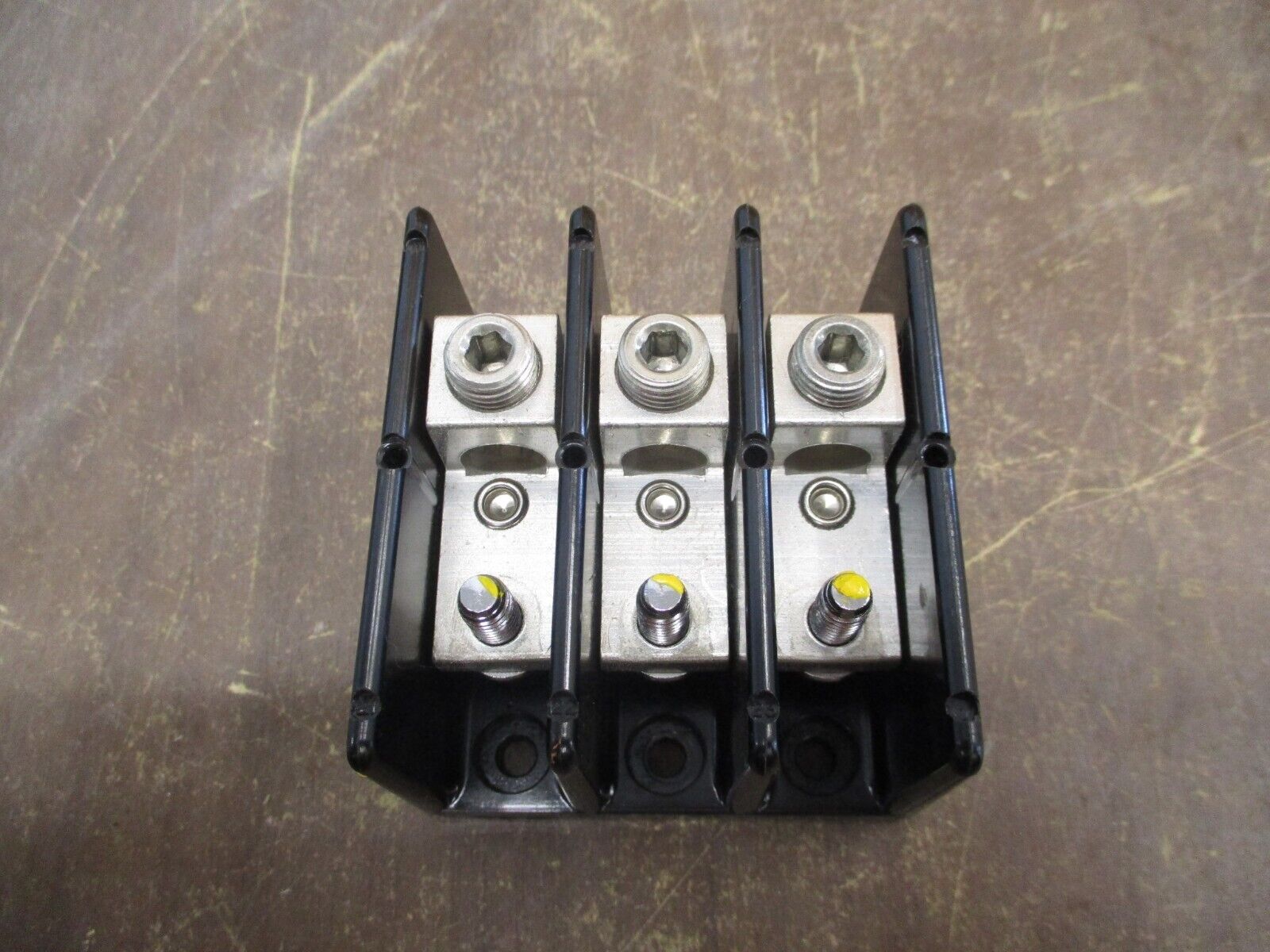 Buss Power Distribution Block 16280-3 175A 600V 3P Line (1): 2/0-14 Used