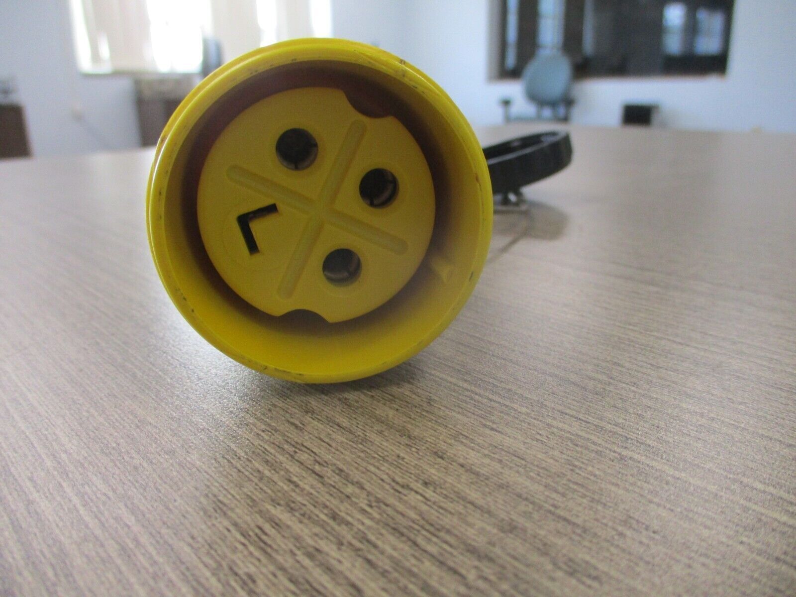 Russellstoll Connector 9C54U2T/C75 50A 250V 3P 4W Used