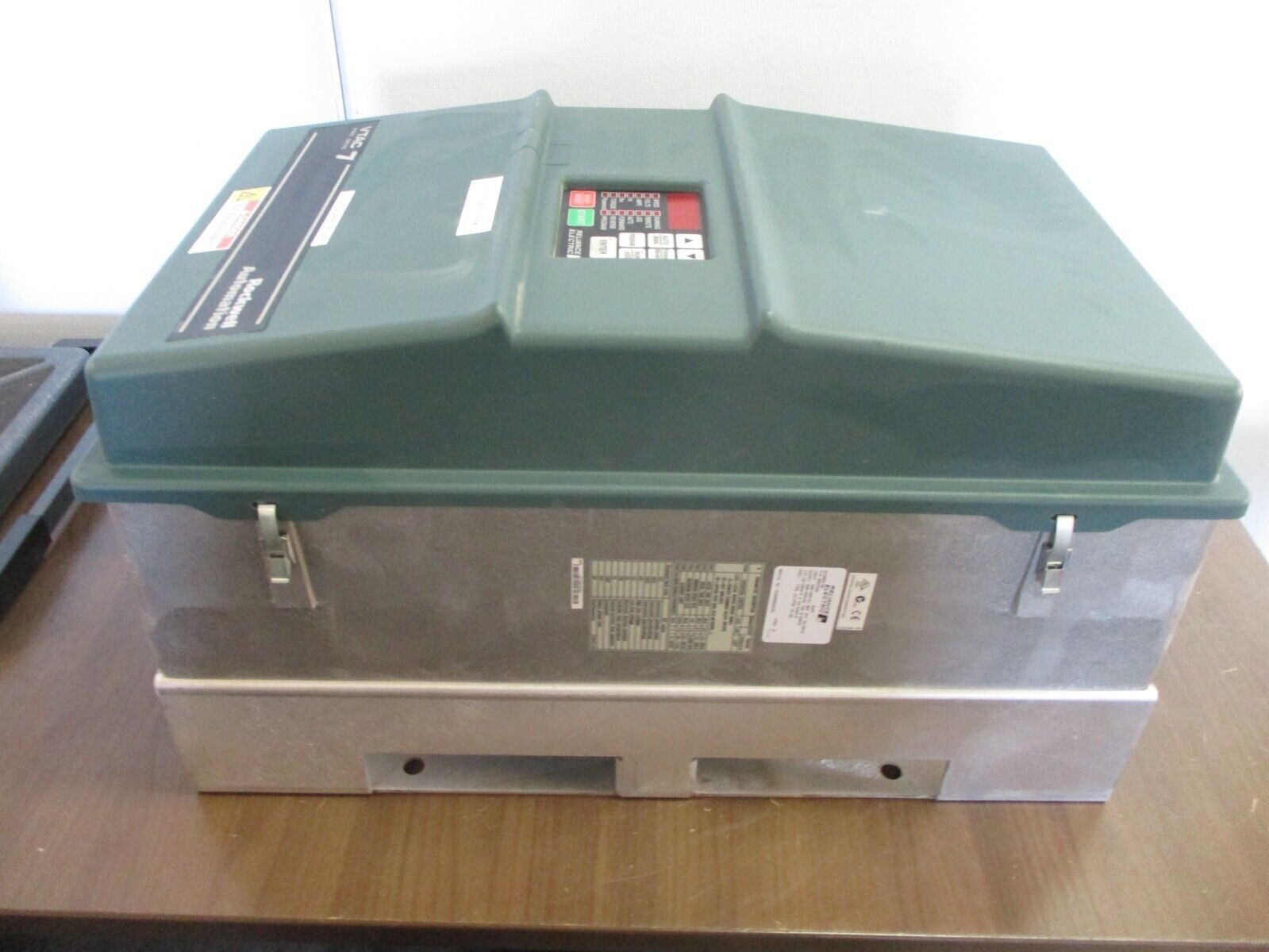 Reliance VTAC 7 GV3000/SE AC Drive 60G4260 60HP Type 12 Enclosure Used