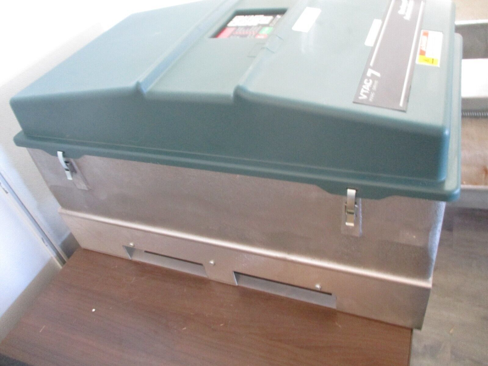 Reliance VTAC 7 GV3000/SE AC Drive 60G4260 60HP Type 12 Enclosure Used