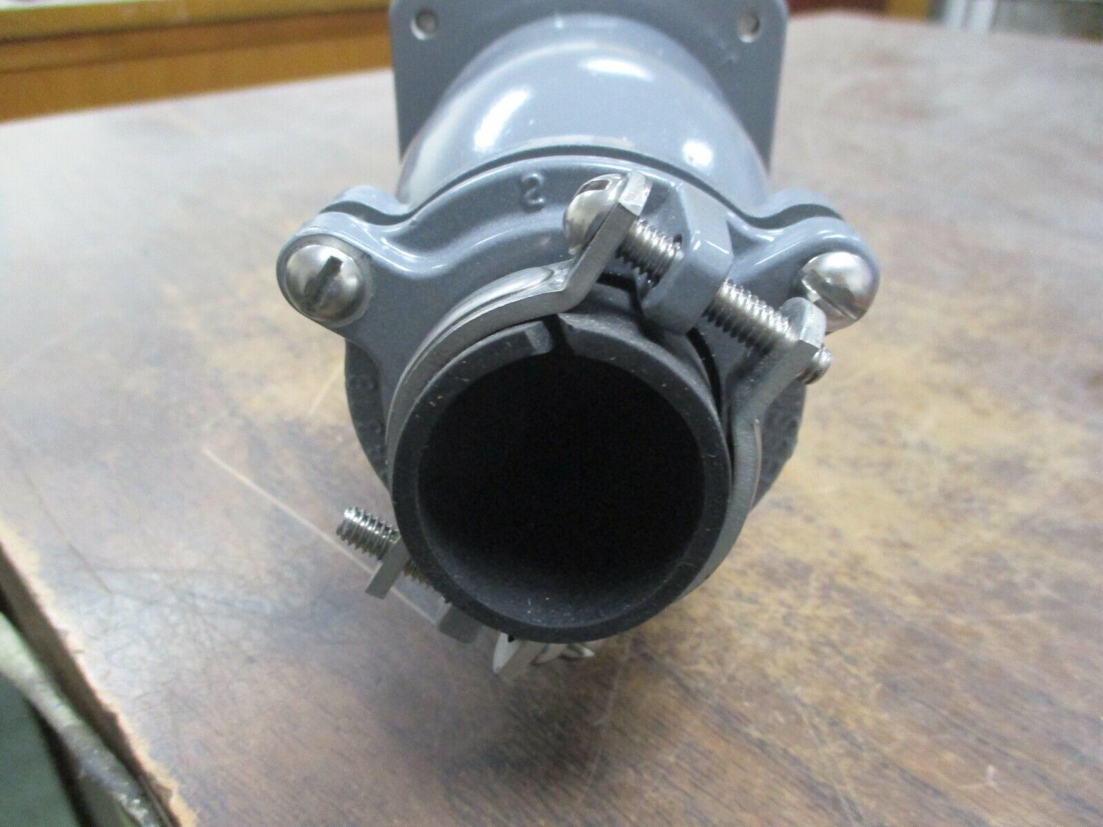 Russellstoll Receptacle w/ Base 7428-78 Wire End 60A 600V Used