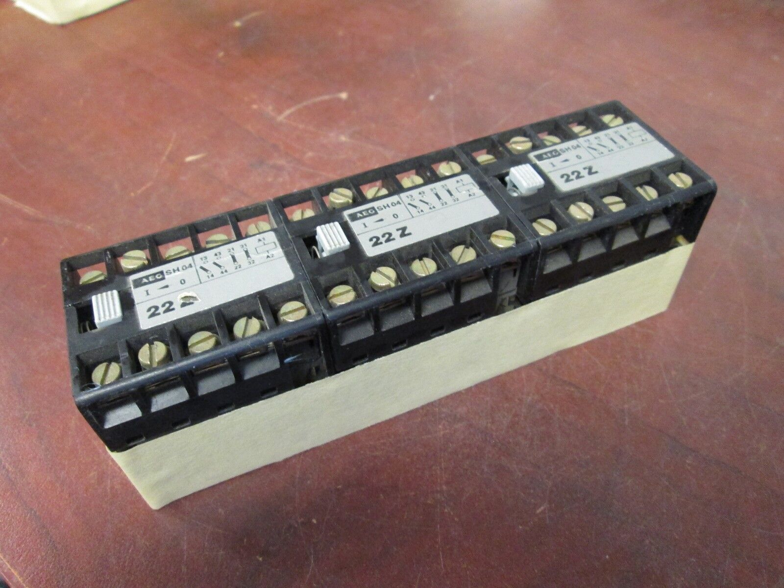 AEG Relay 22Z SH 04 *Lot of 3* Used