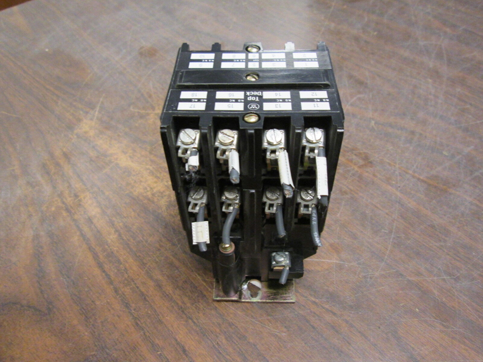 Westinghouse Control Relay w/ 4 Pole Adder AR4A 766A023G01 120V Coil 10A 600V