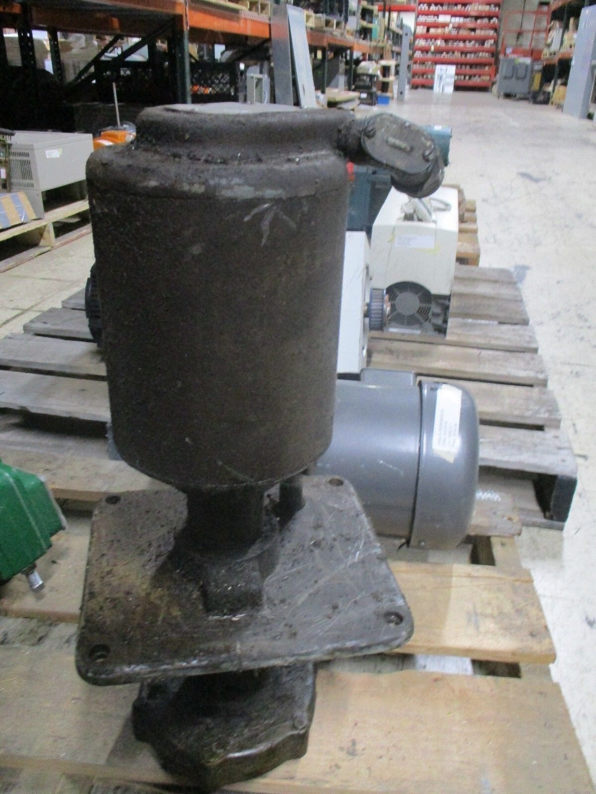 Gusher Coolant Pump TL-L 1/2HP 208-440VAC 1.64-0.82A 3Ph 1425/1725RPM Used