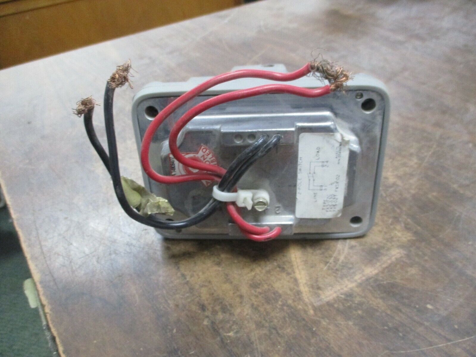 Killark Explosion Proof Tumbler Switch FXS-2C 20A 120/277V 1Ph Used