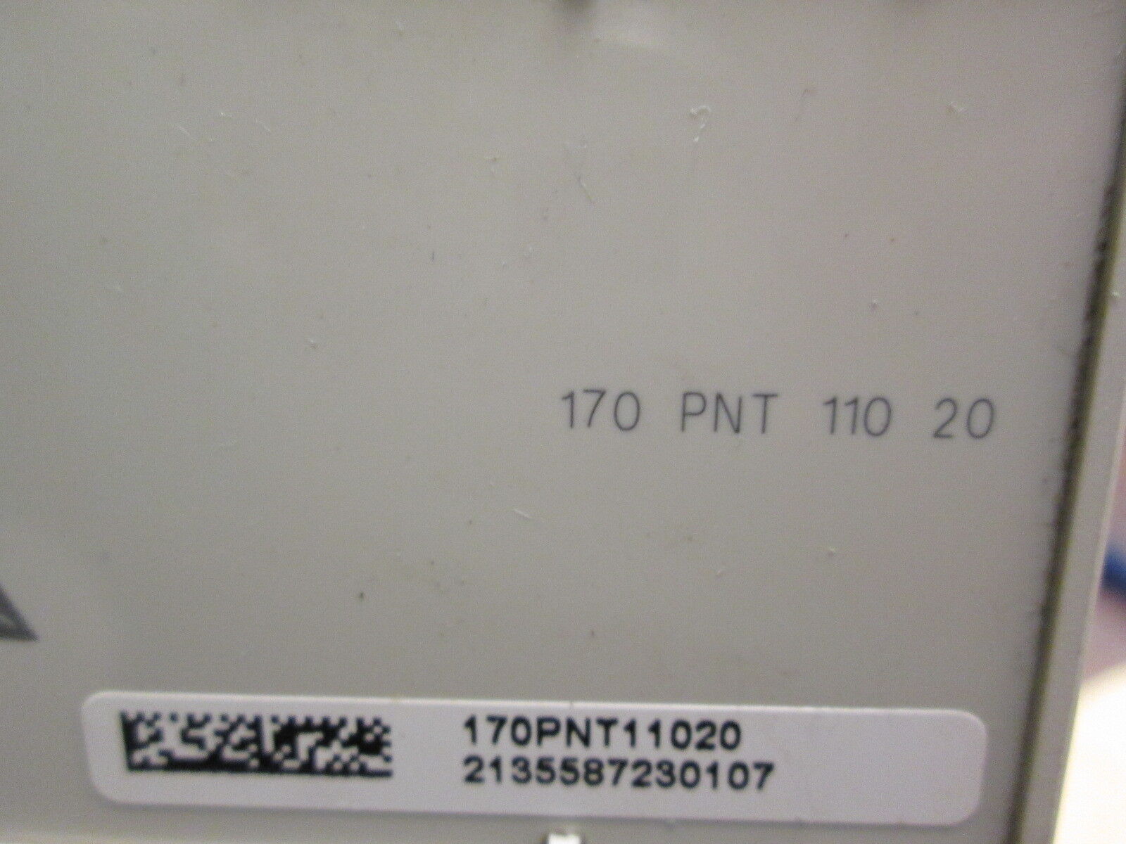 Schneider TSX Momentum Comm Module W/ Base 170PNT11020 PV:03 RL:79 SV:01.01 Used