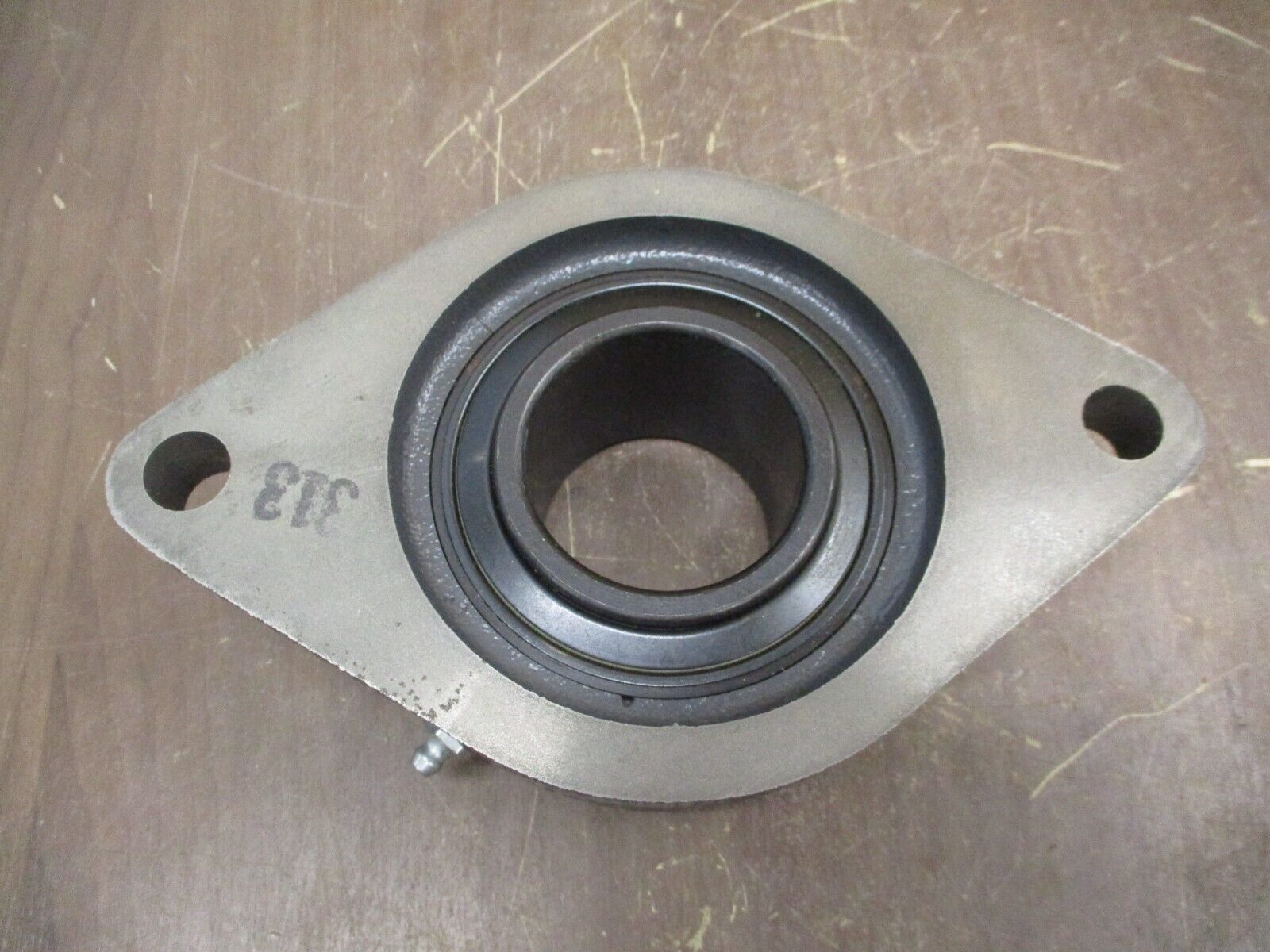Seal Master Gold Line Flange Mount Bearing SFT-35 2 3/16" New Surplus