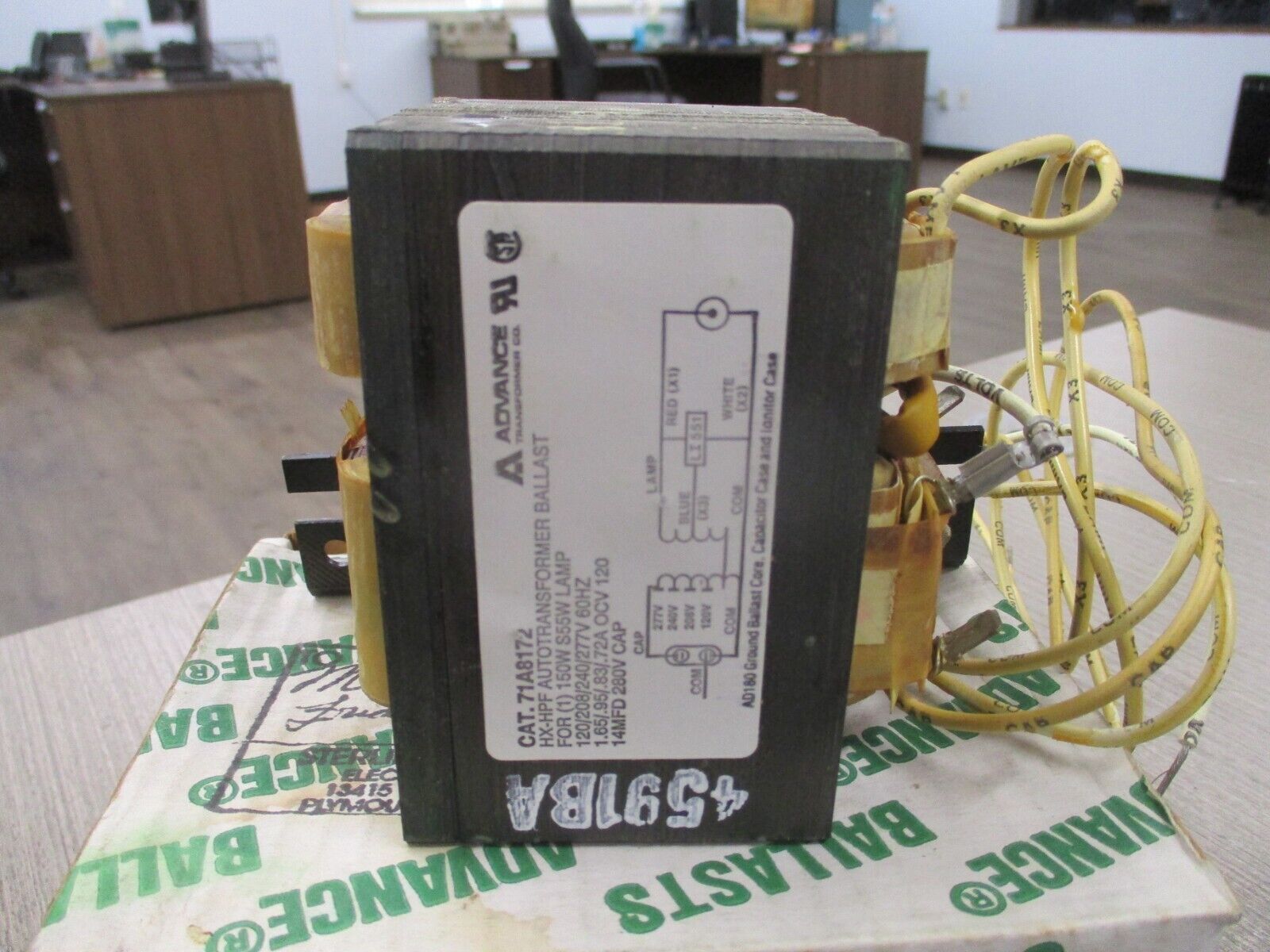 Advance Quadra-Volt Core & Coil Ballast 71A8172-001 120/208/240/277V New Surplus