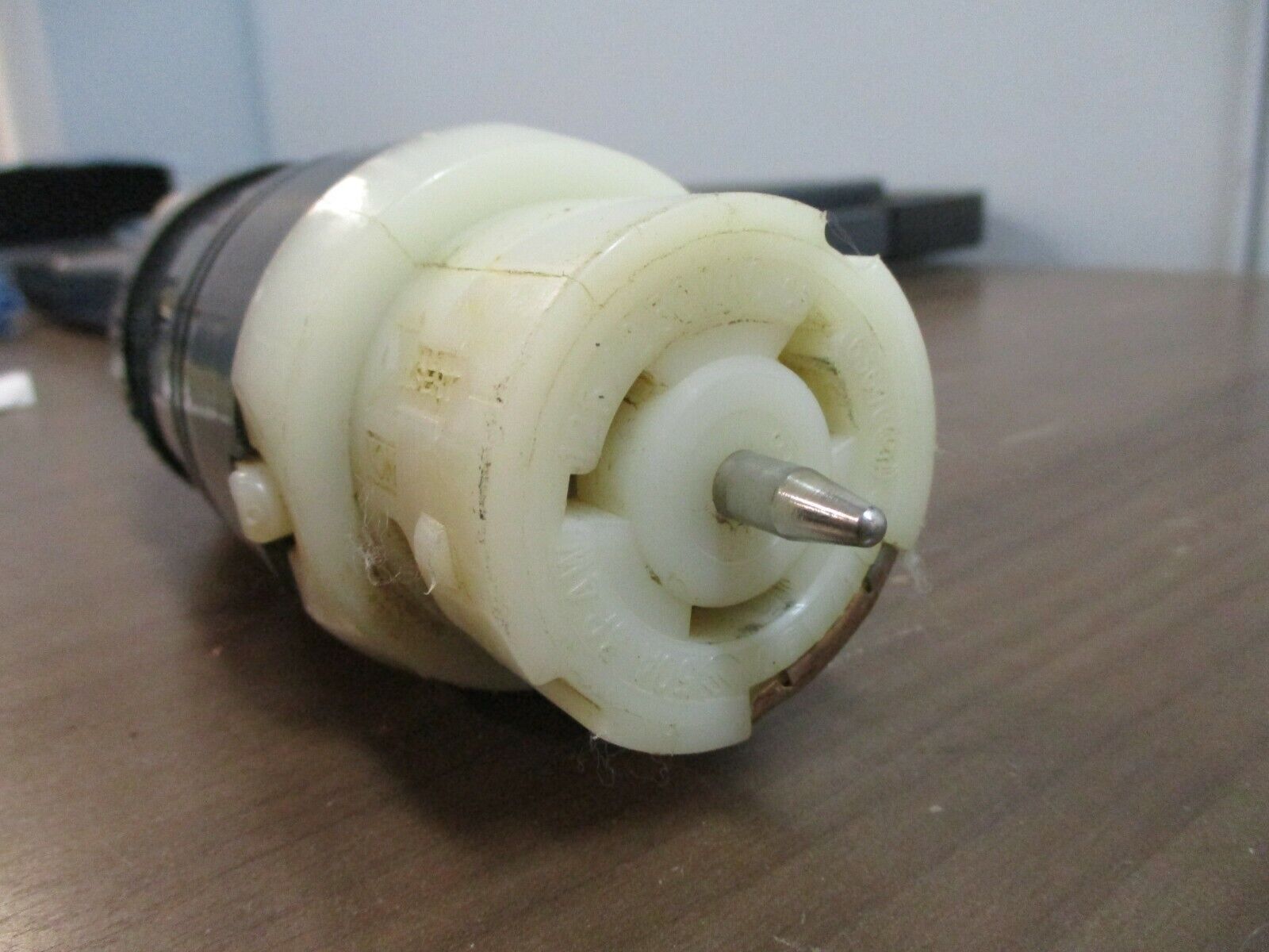 Leviton Connector 6364C 50A 125/250V 3P 4W Used