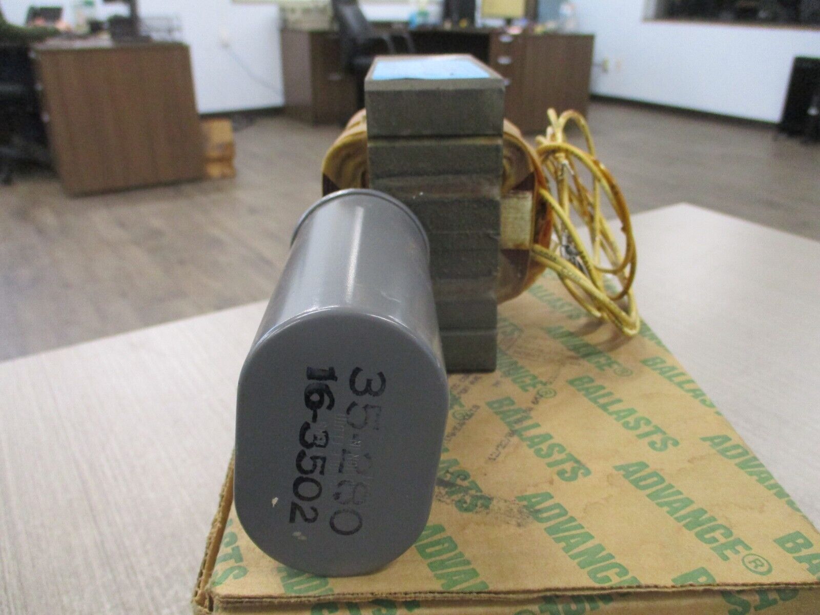 Advance Core & Coil Ballast 71A8241-001 480V 60Hz 250W New Surplus