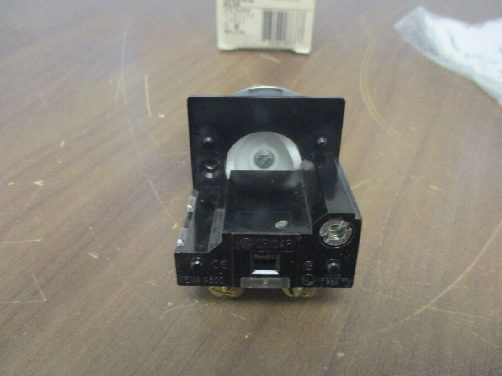 GE Lever Operated Selector Switch CR104PSM83A91 3-Position Metal Lever