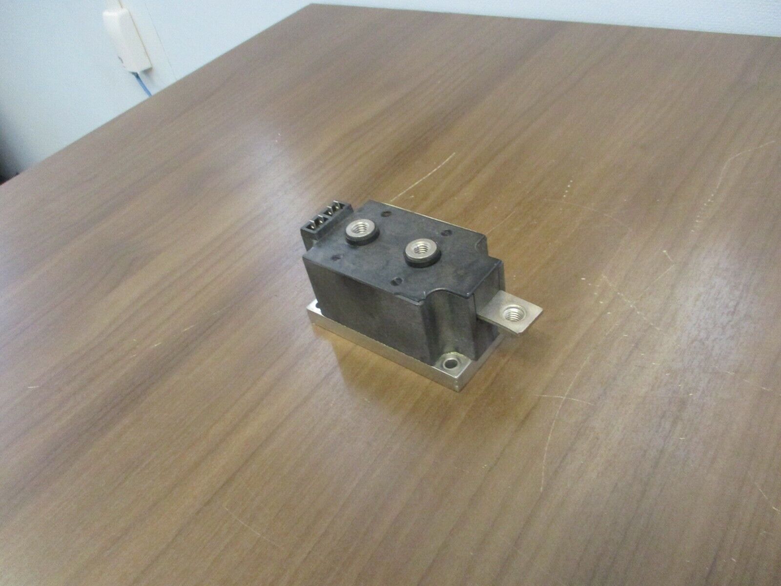 Powerex Pow-R-Blok Power Module 143-321-023 ED431625 *Cracked/Chipped* Used