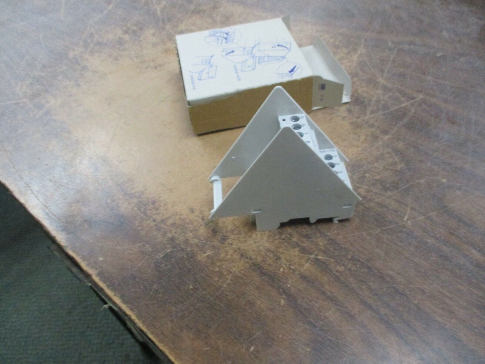 Landis & Gyr Low Voltage Terminal Block PTX6.L New Surplus