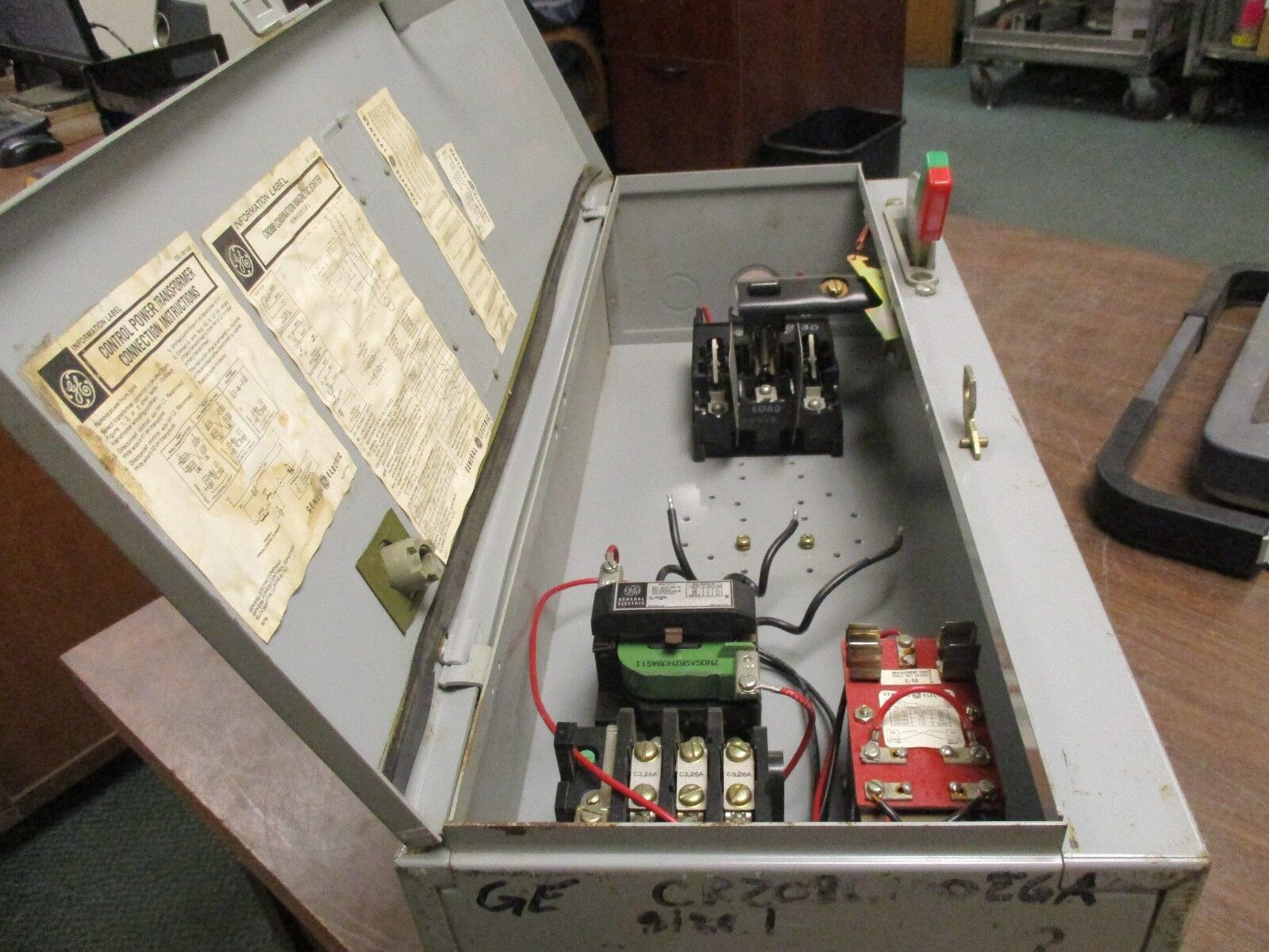 GE Size 1 Non Fusible Combination CR208C100EGA 115V Coil 27A 600V Used