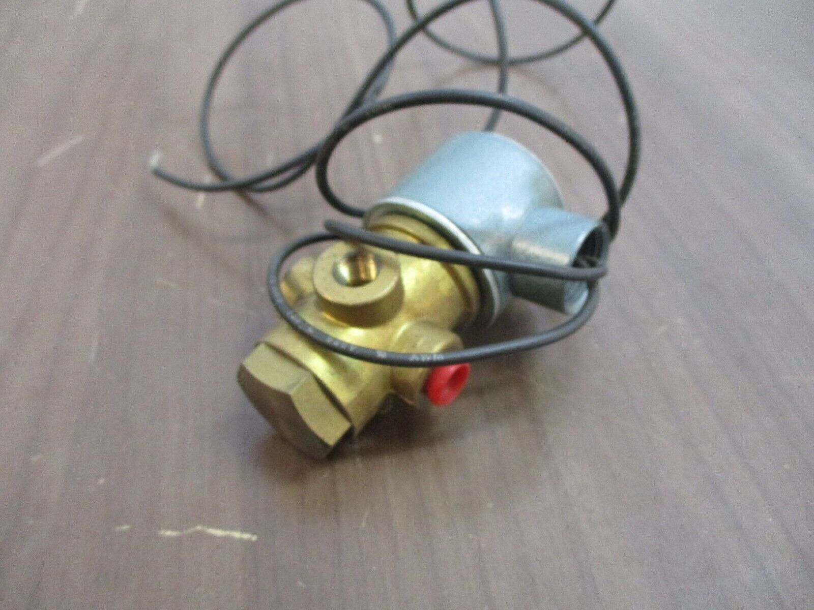 Konan Solenoid Valve S336AF02N3AC9 55PSI 110/120V 50/60Hz 10W 0.15A Used